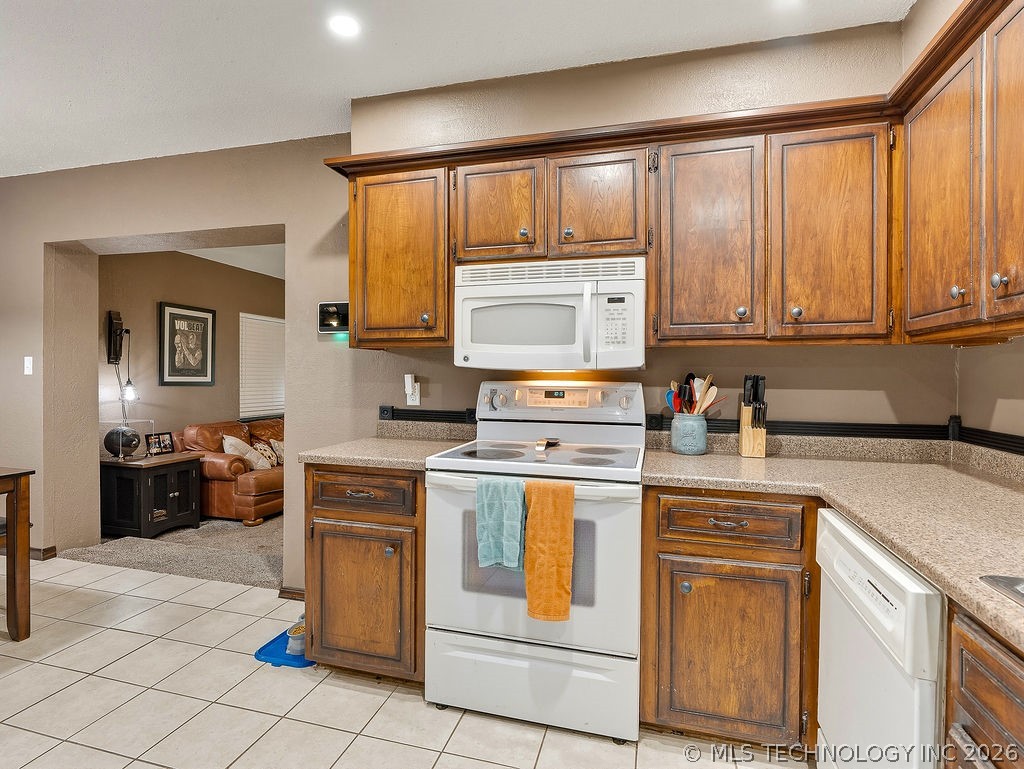 923 W 23rd Ada OK 74820