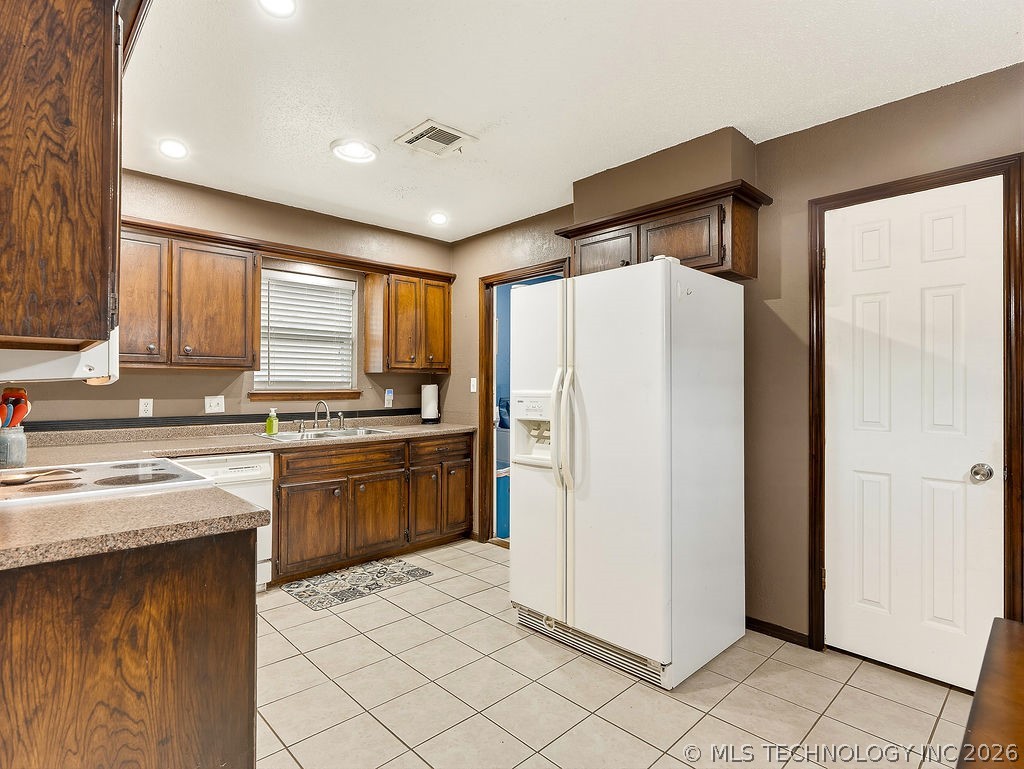 923 W 23rd Ada OK 74820