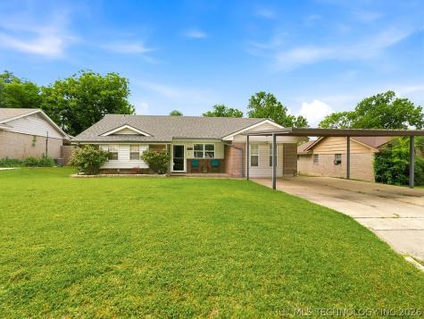 923 W 23rd Ada OK 74820