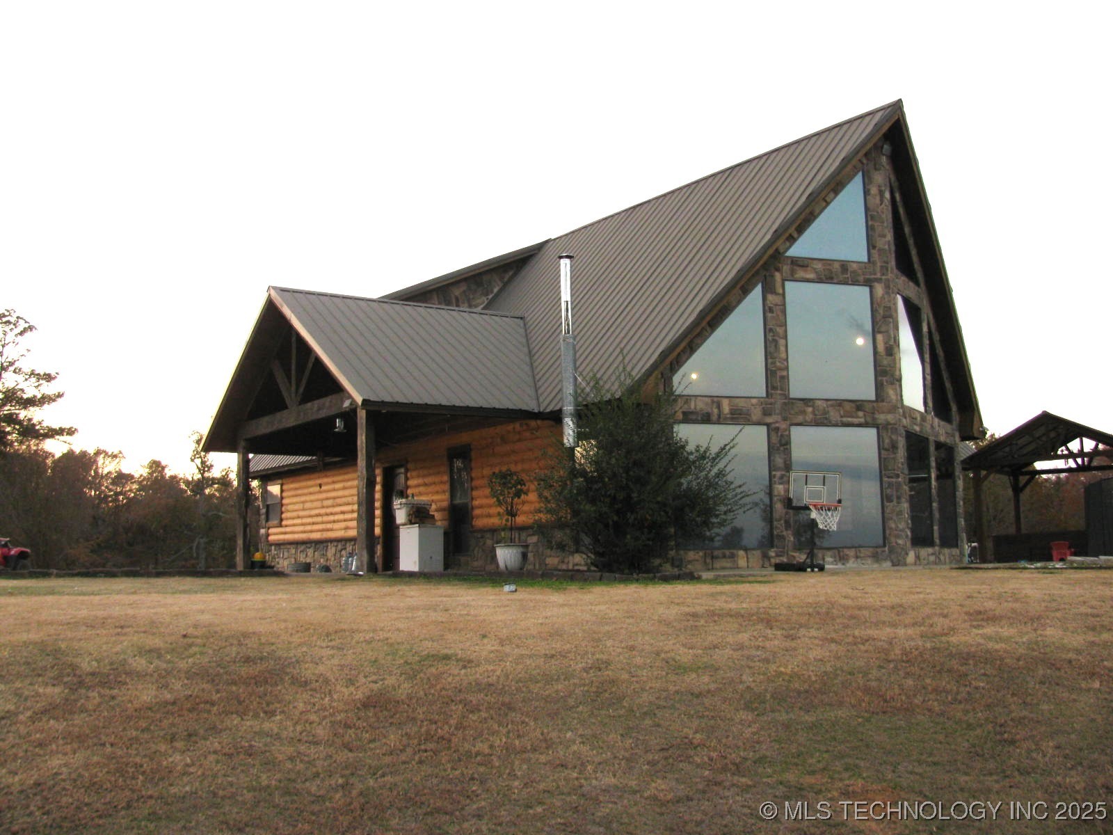 941 N 4420 Road Valliant OK 74764
