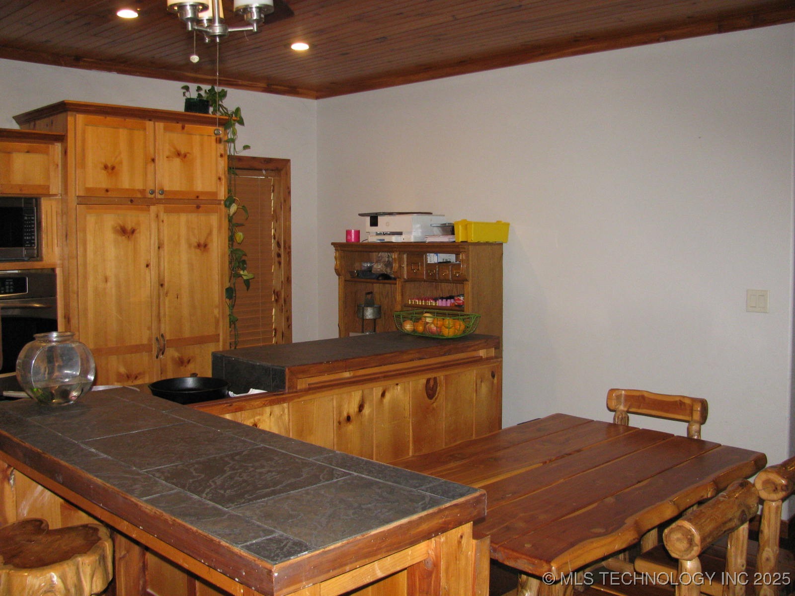 941 N 4420 Road Valliant OK 74764