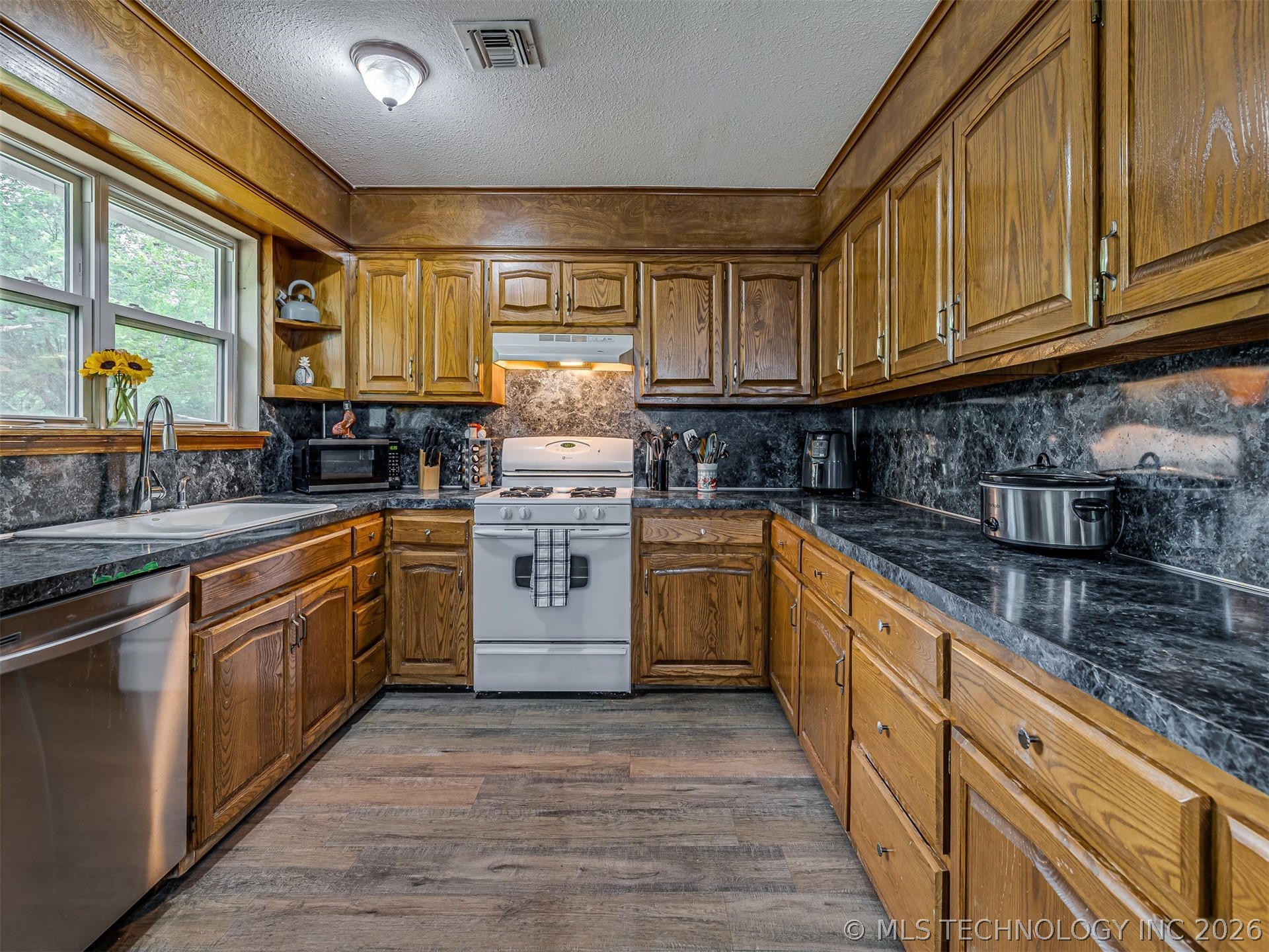 15505 S 291st Eastavenue Coweta OK 74429