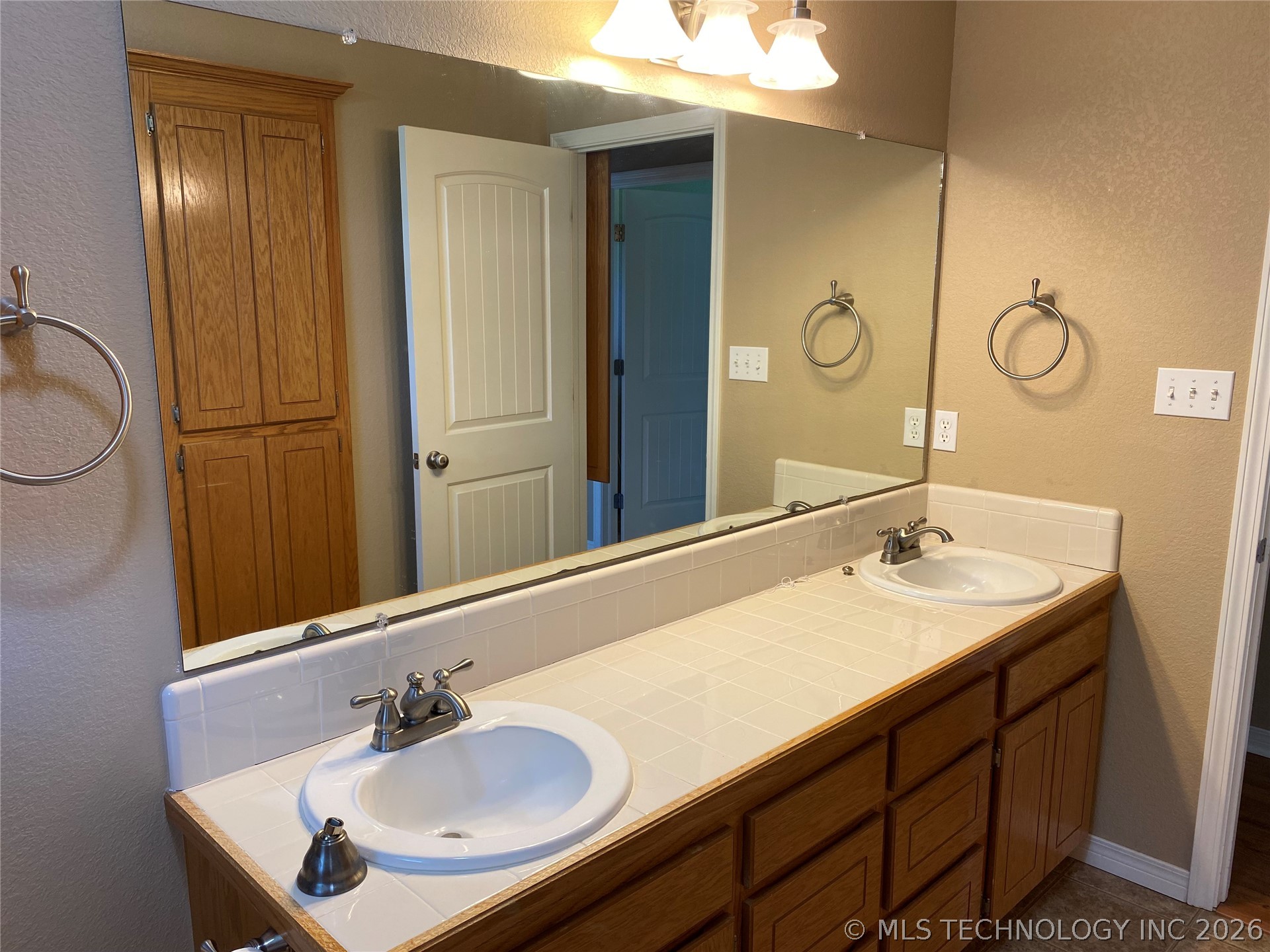 22774 County Road 3470 Roff OK 74865