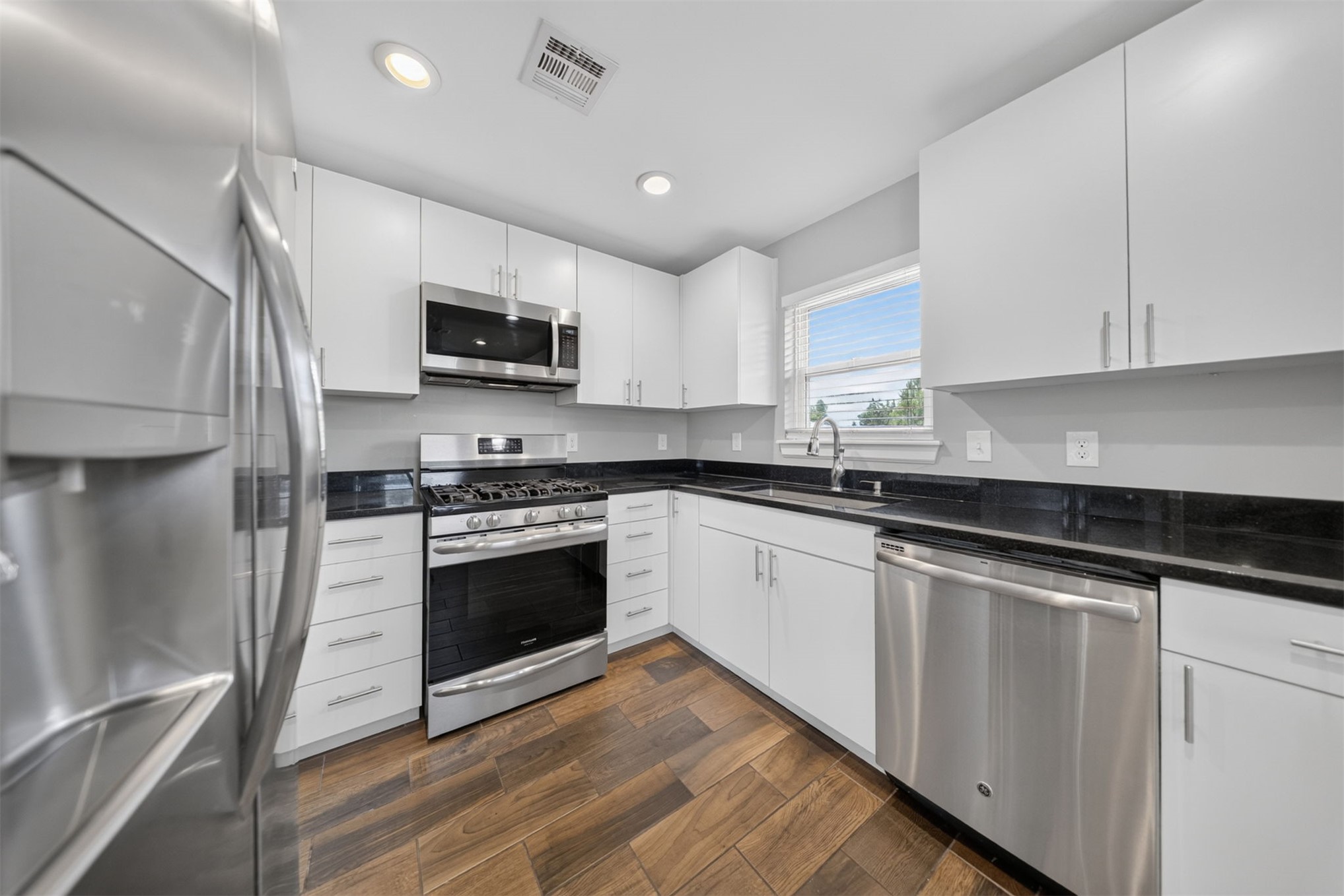 3305 S 88th Eastavenue Tulsa OK 74145