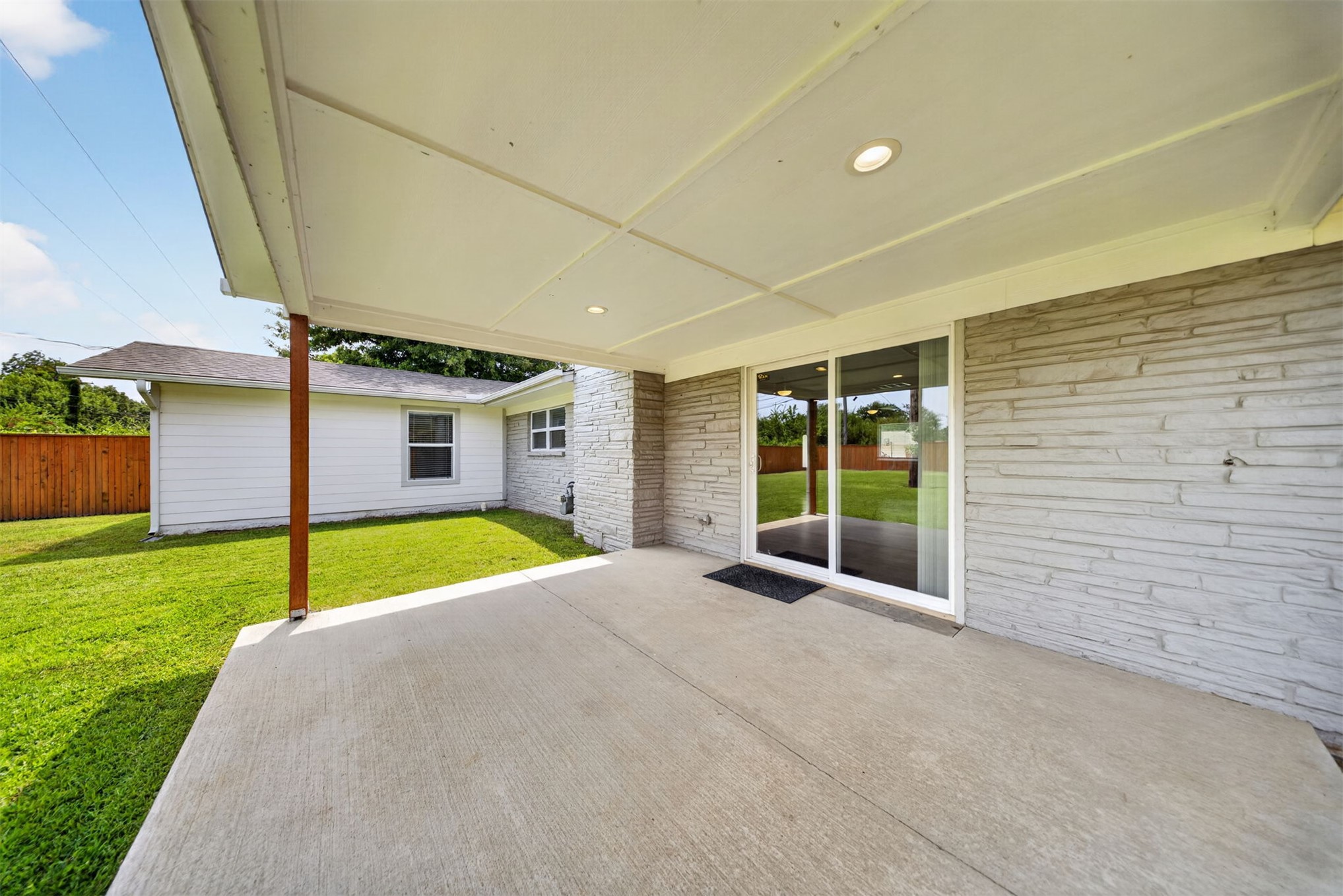 3305 S 88th Eastavenue Tulsa OK 74145