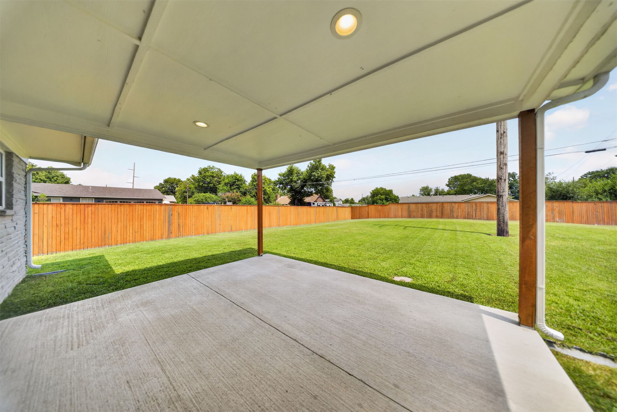 3305 S 88th Eastavenue Tulsa OK 74145