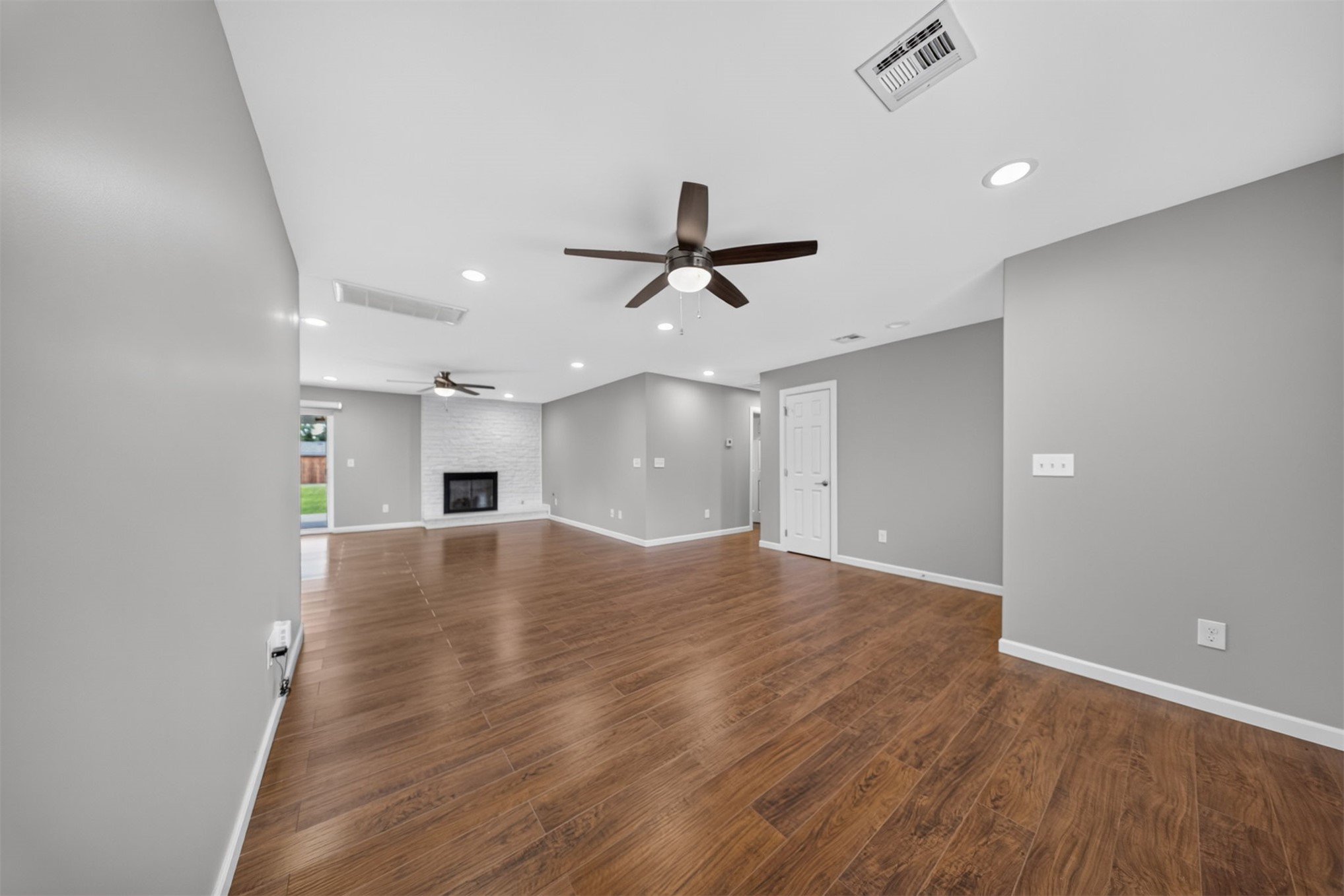 3305 S 88th Eastavenue Tulsa OK 74145