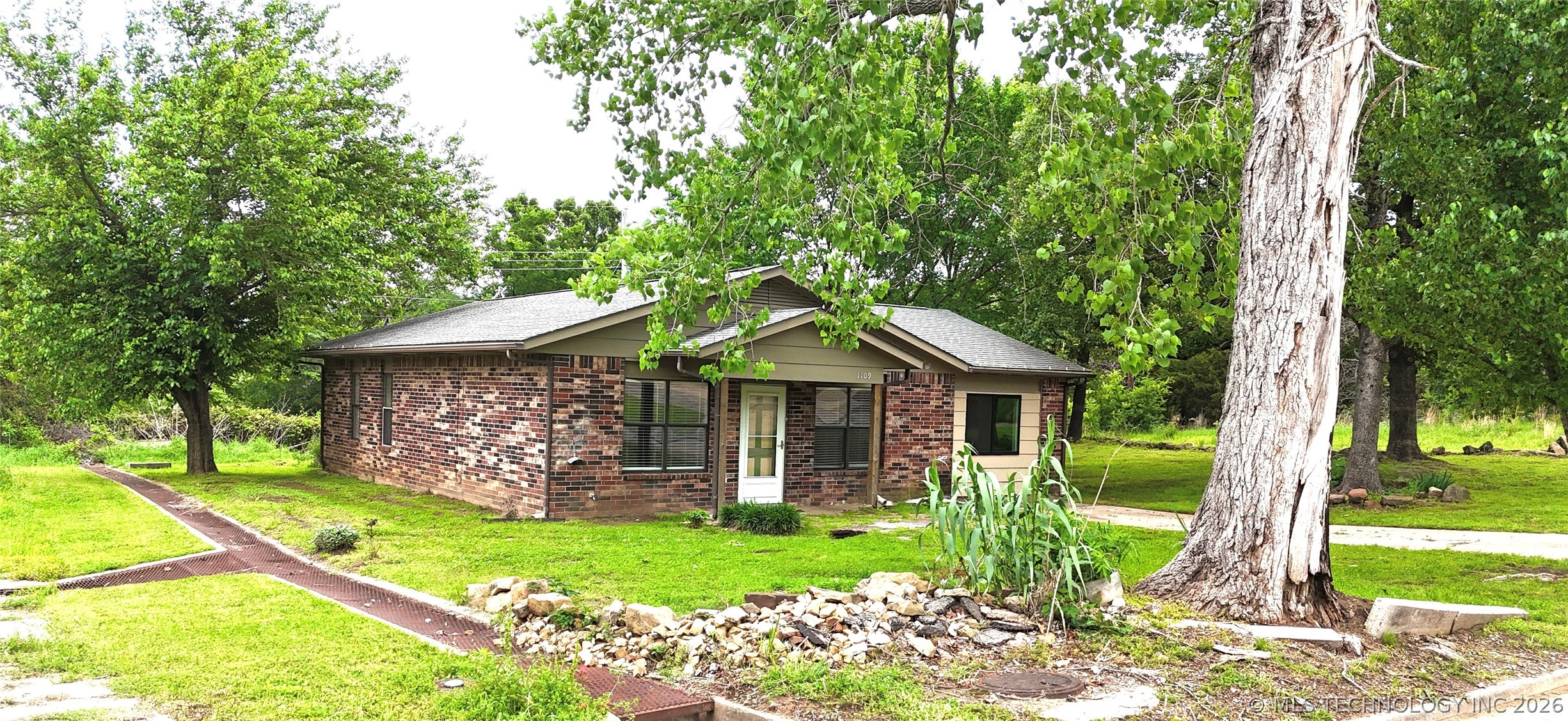 1109 Palmer Lane Eufaula OK 74432