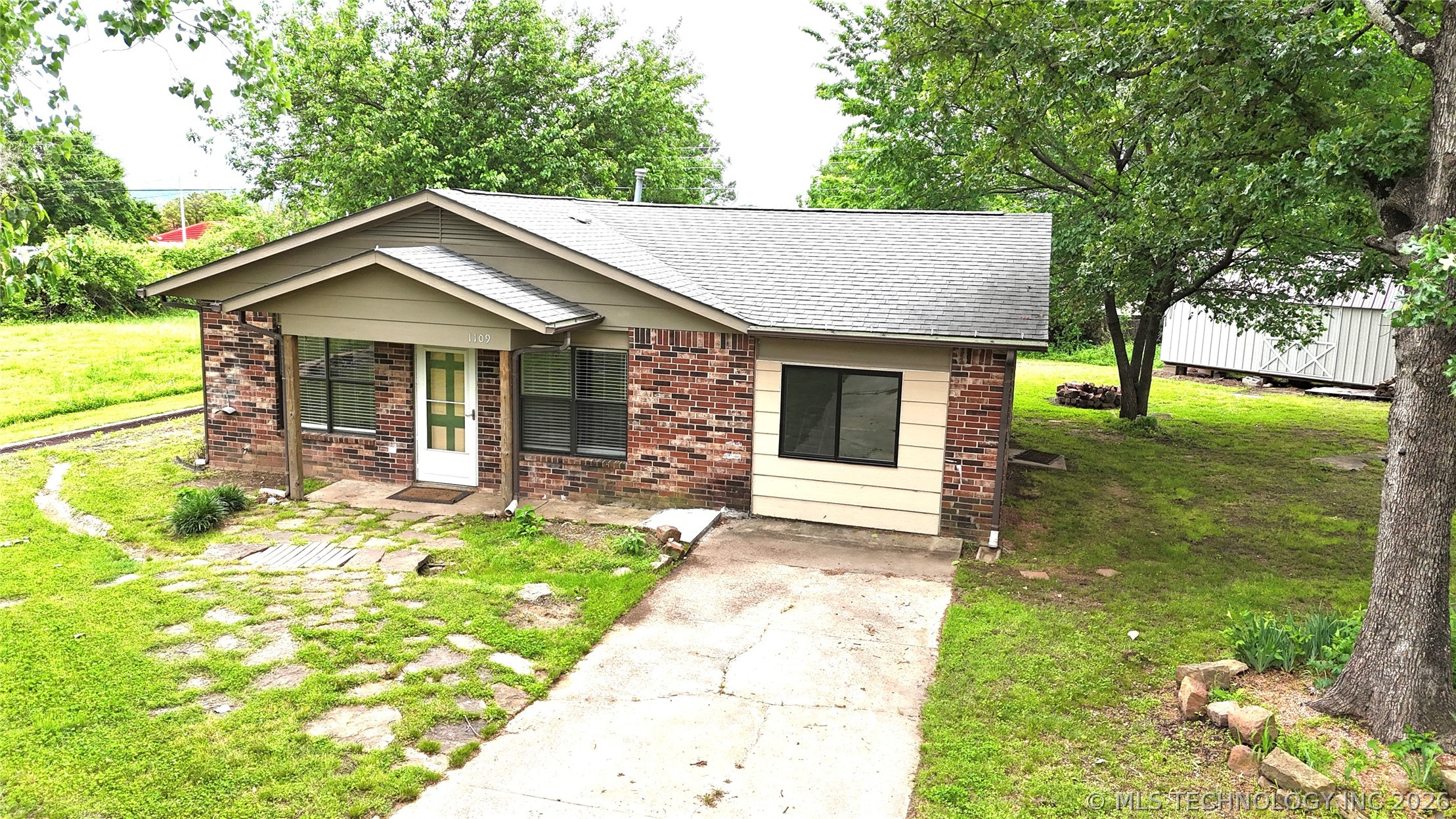 1109 Palmer Lane Eufaula OK 74432