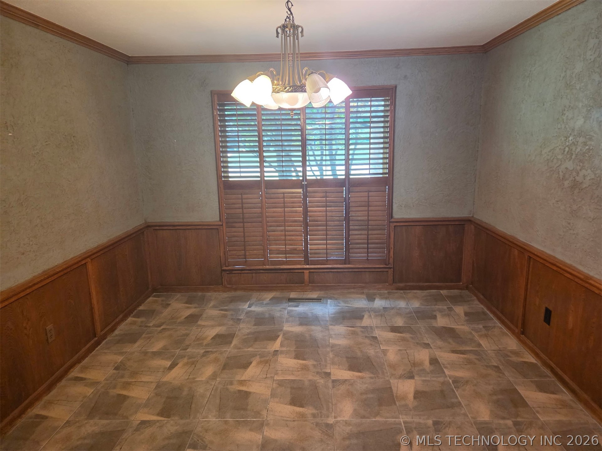 6105 Kingsbridge Drive Oklahoma City OK 73162