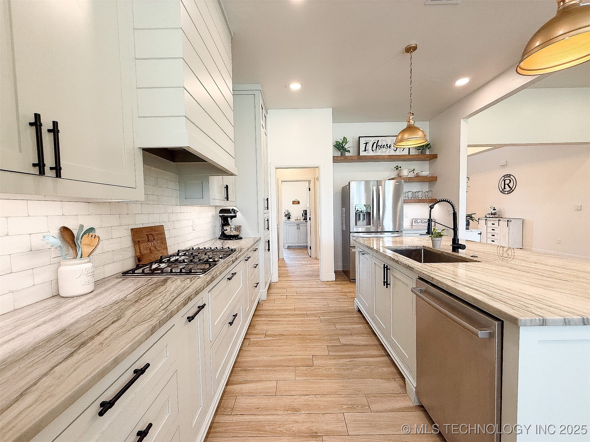 1429 Cedar Ridge Ada OK 74820