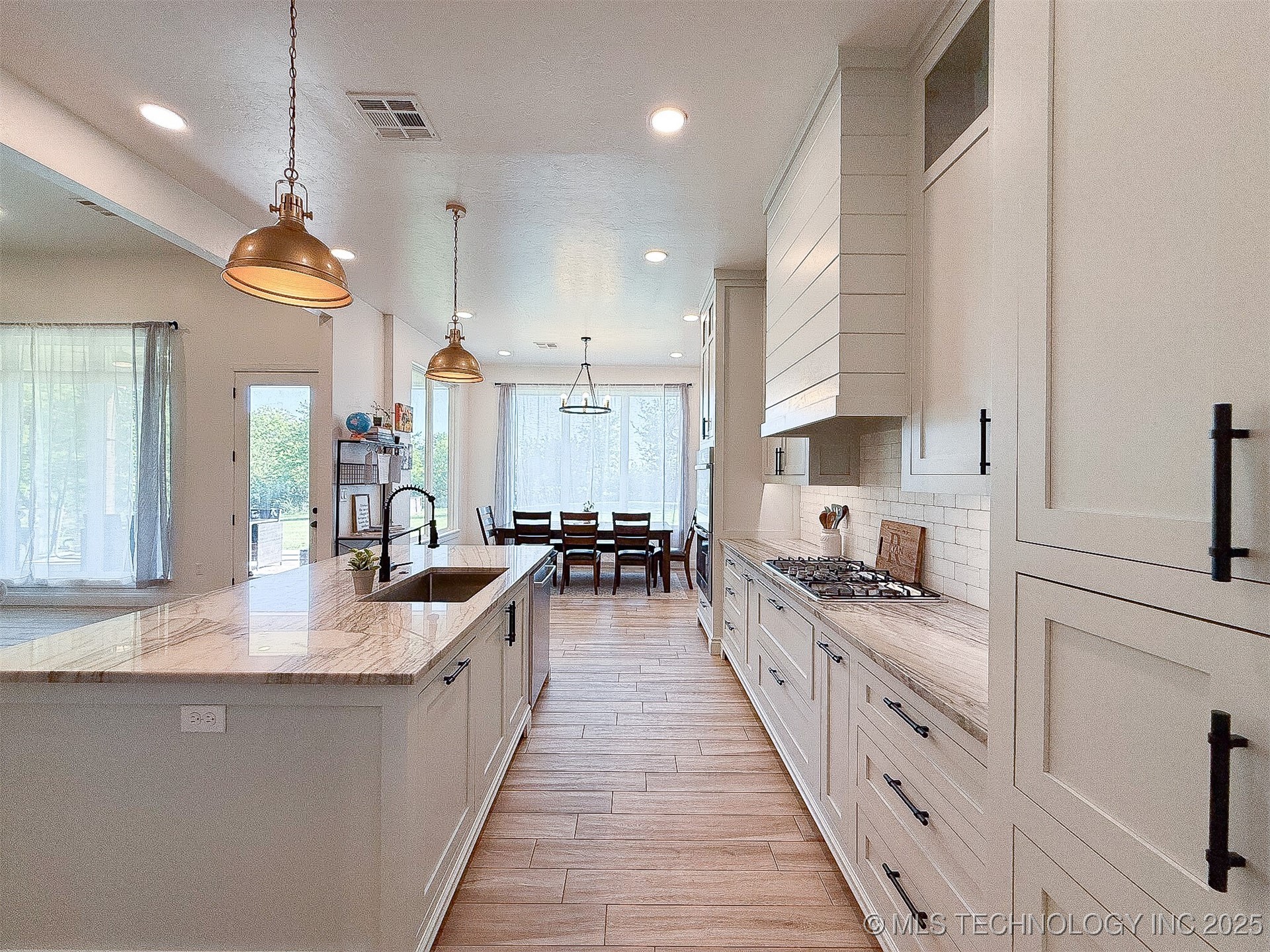 1429 Cedar Ridge Ada OK 74820