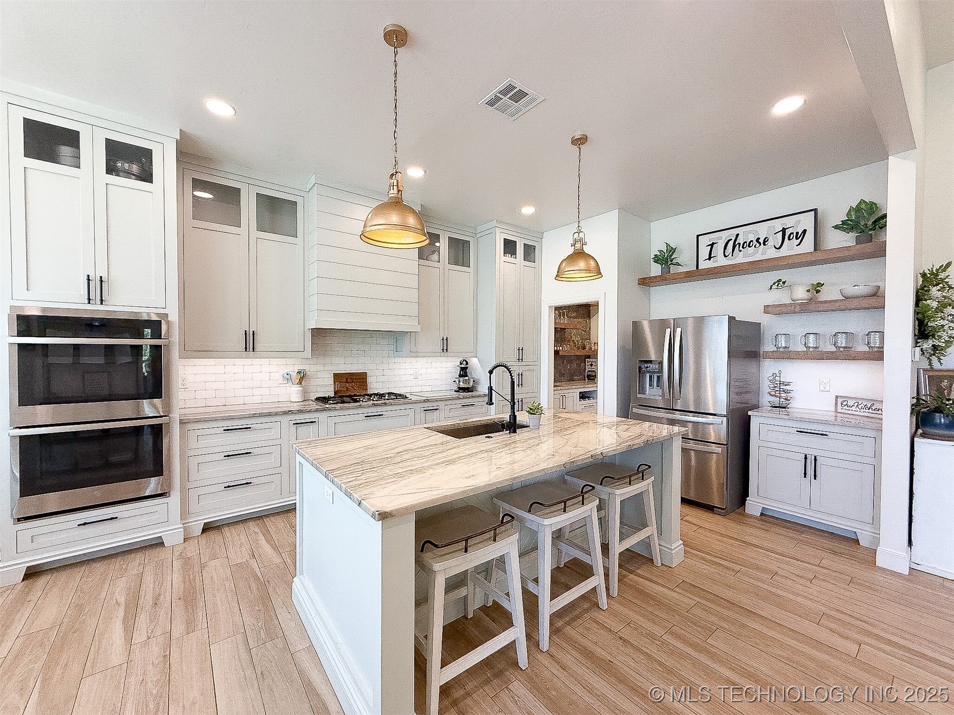 1429 Cedar Ridge Ada OK 74820