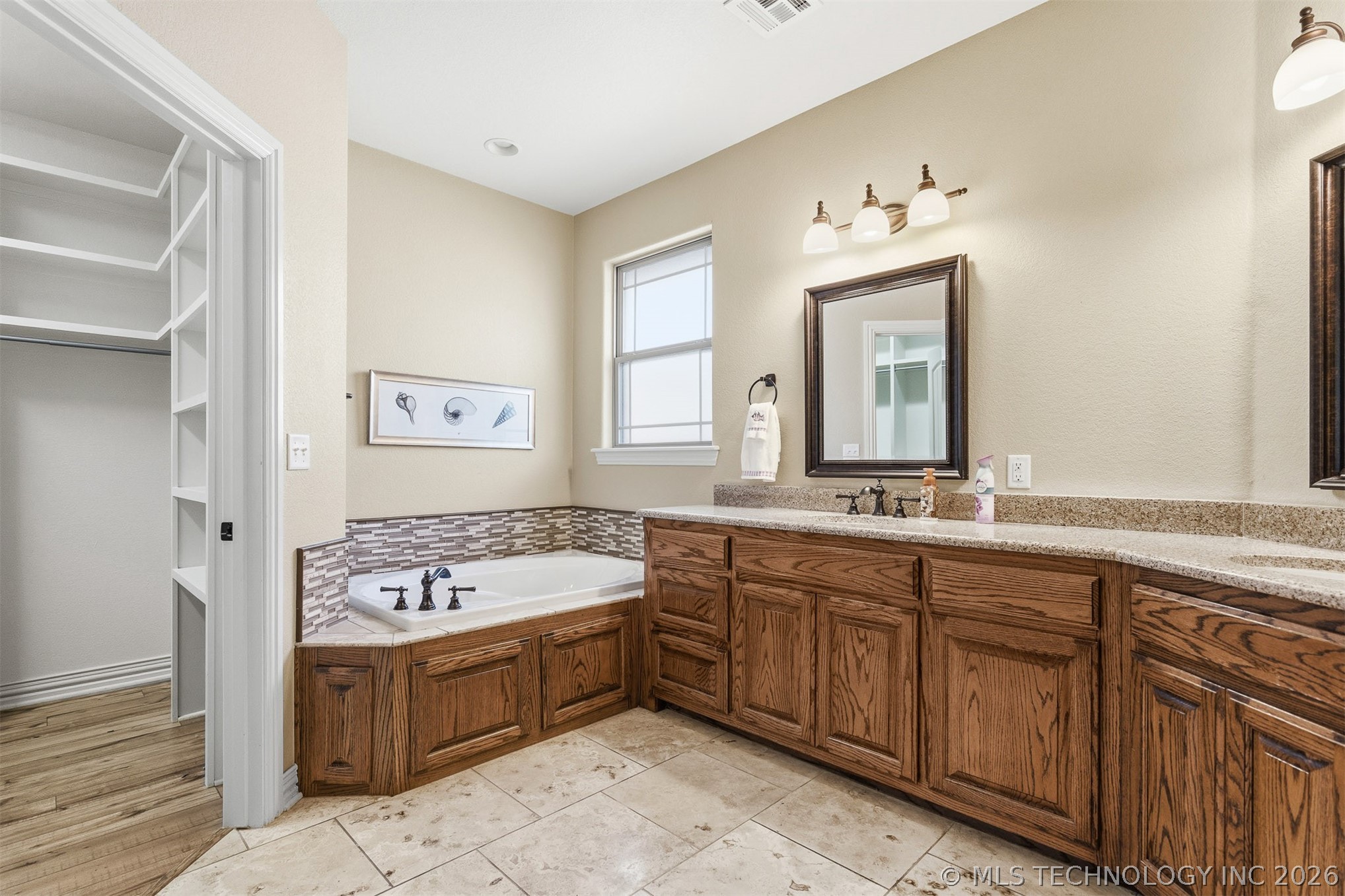 1310 Buckingham Ardmore OK 73401