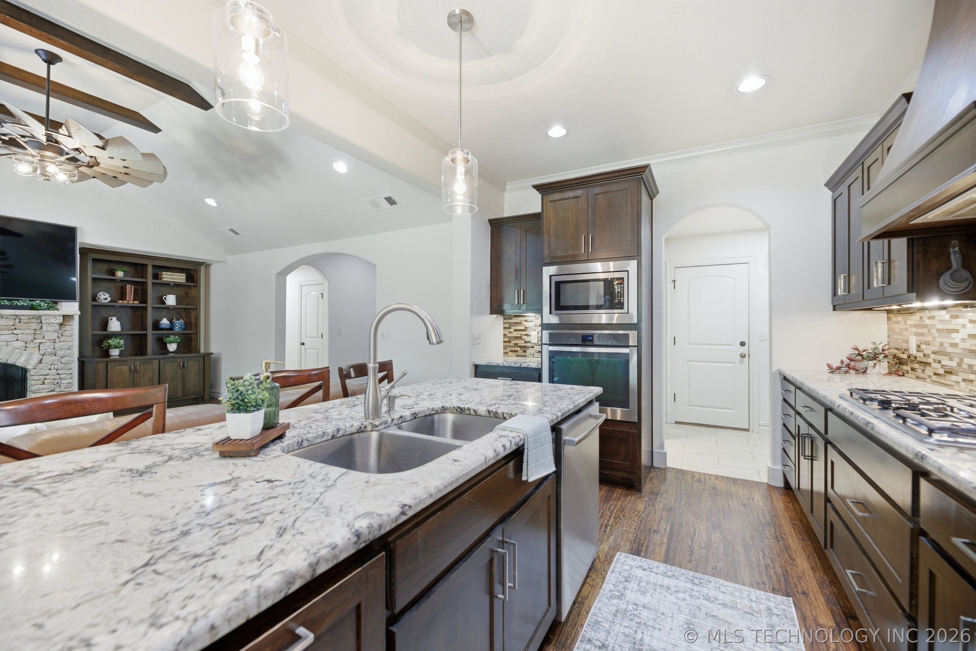 3615 S Fir Court Broken Arrow OK 74011