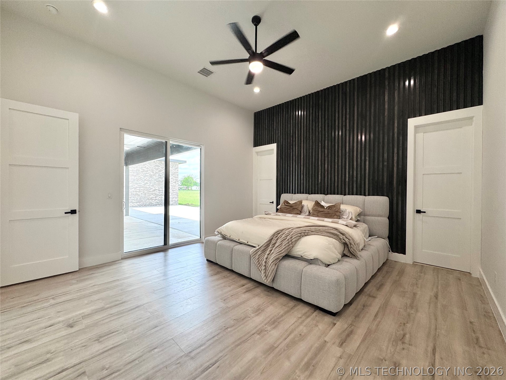 3497 E 400 Road Oologah OK 74053