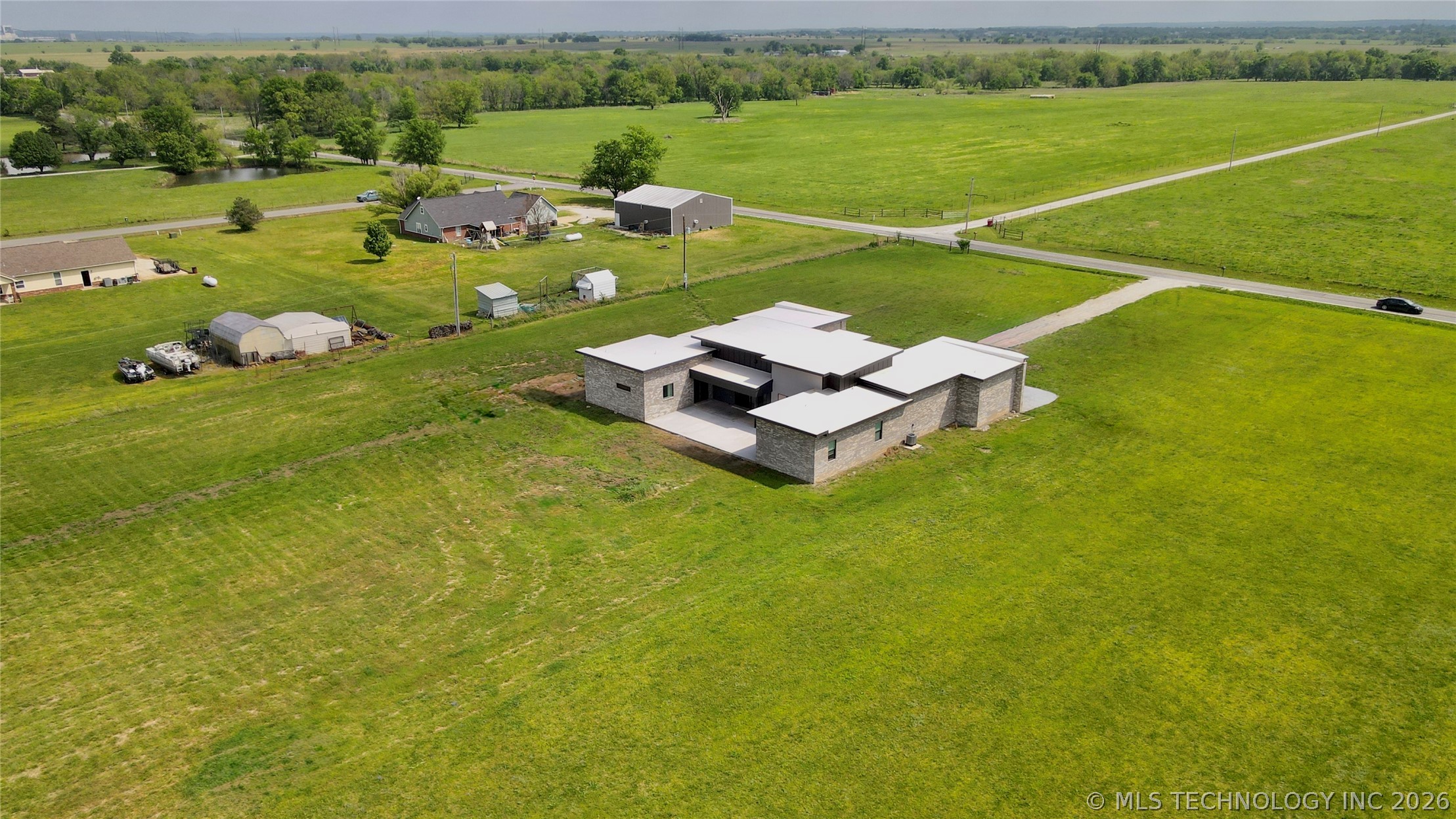 3497 E 400 Road Oologah OK 74053