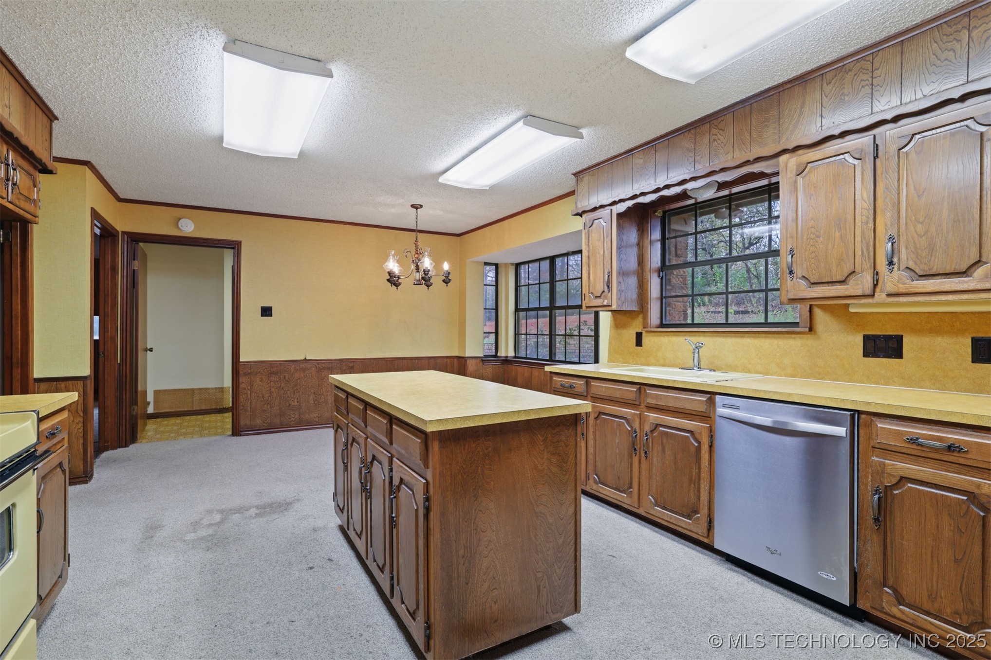 921 Crooked Oak Drive Durant OK 74701