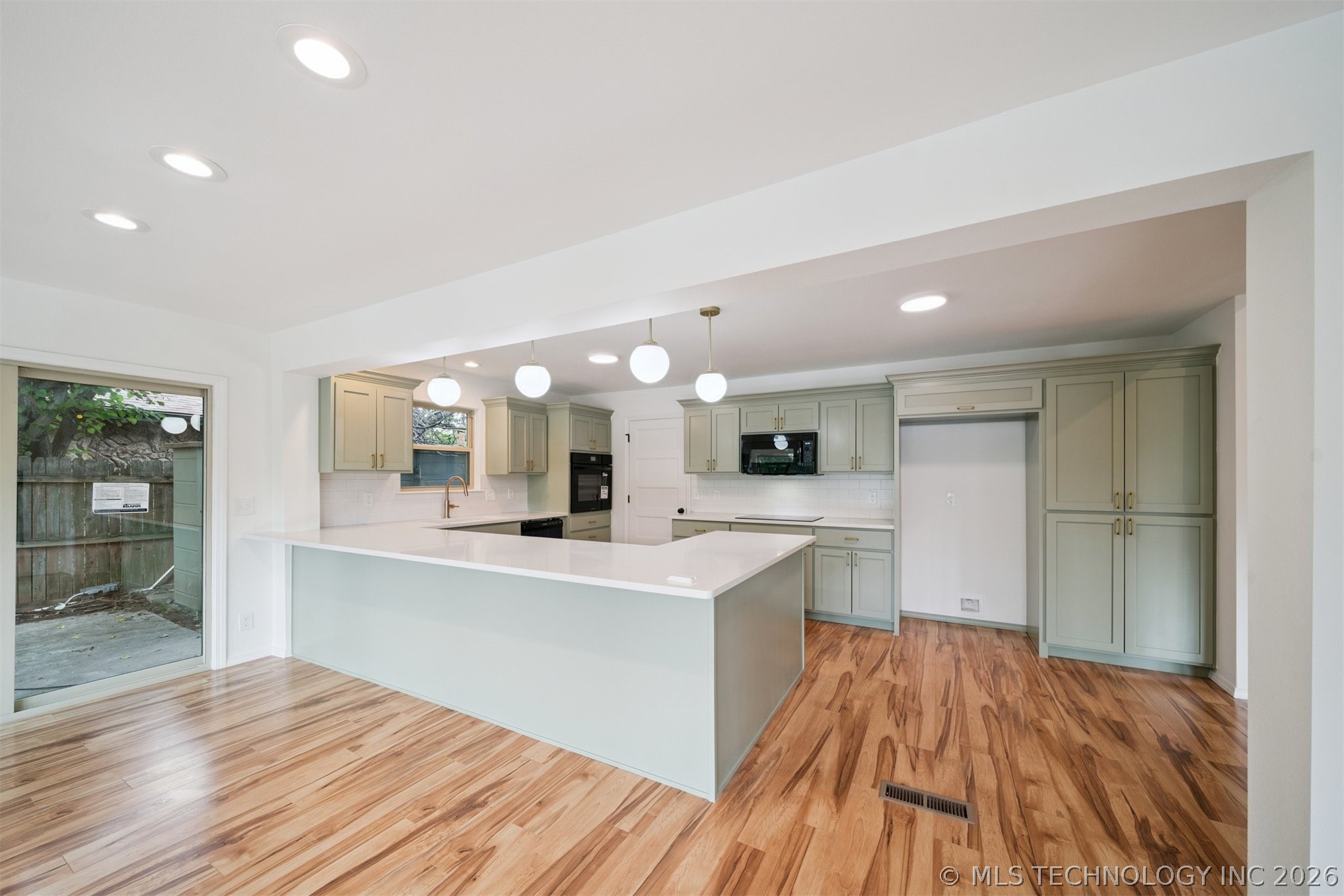 2008 N Main Street Owasso OK 74055