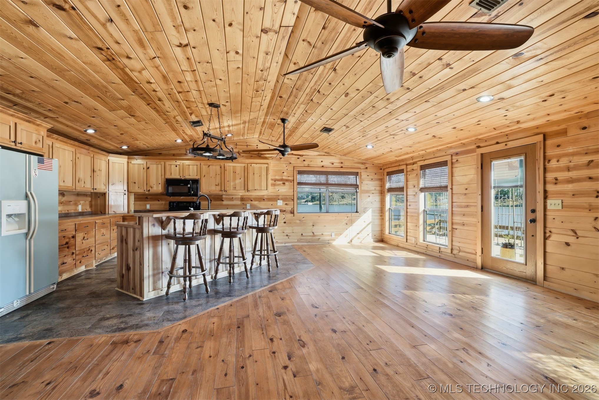 1115 Lake Lane Fort Towson OK 74735