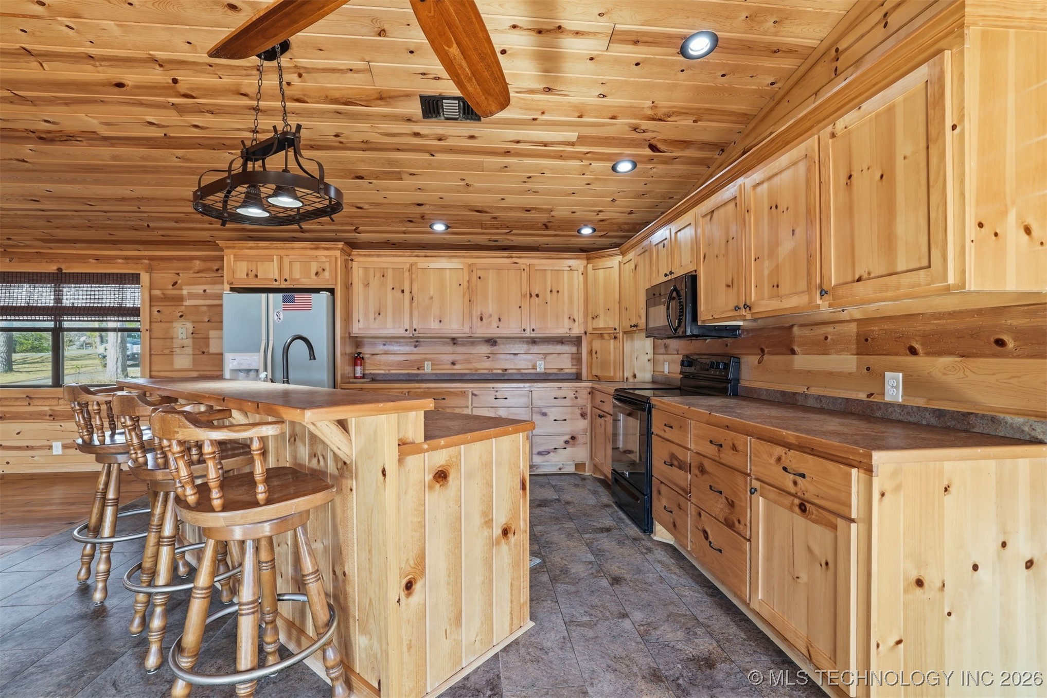 1115 Lake Lane Fort Towson OK 74735