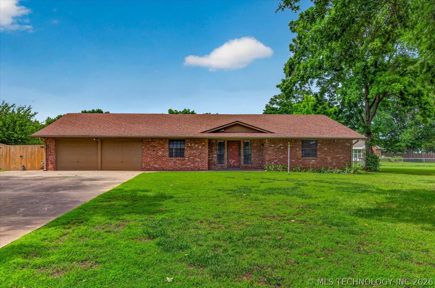 5908 Whitney Lane Bartlesville OK 74006