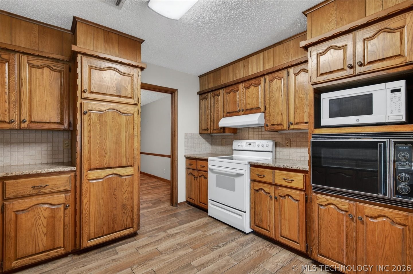 5908 Whitney Lane Bartlesville OK 74006
