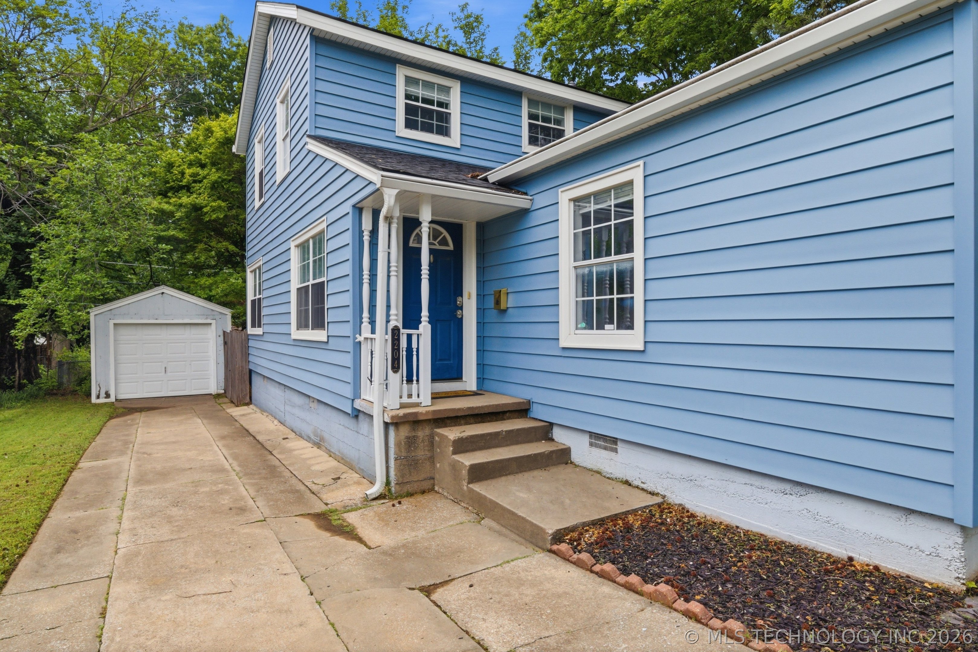 2204 S Oswego Place Tulsa OK 74114