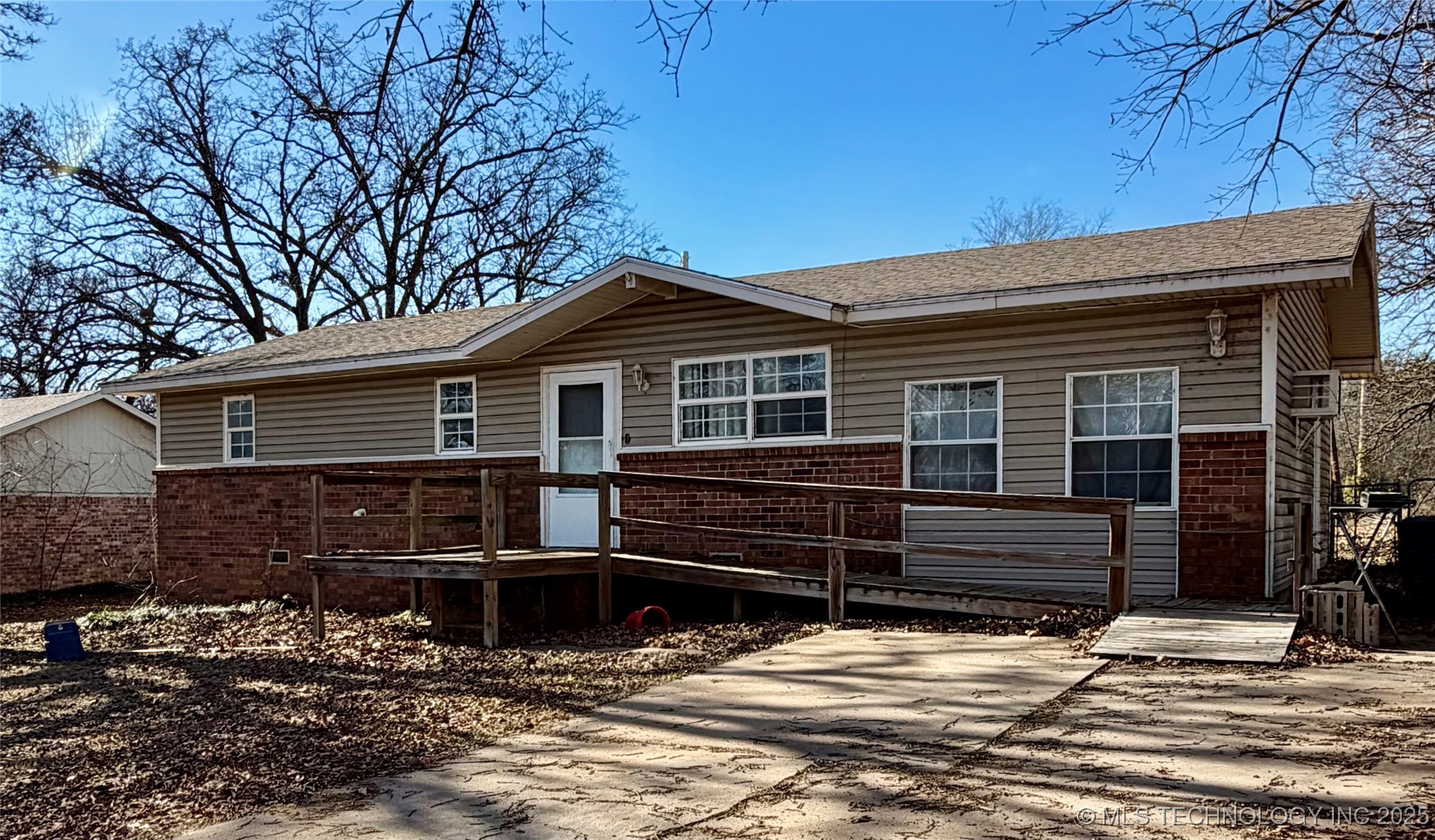 1004 S D And H Street Cleveland OK 74020