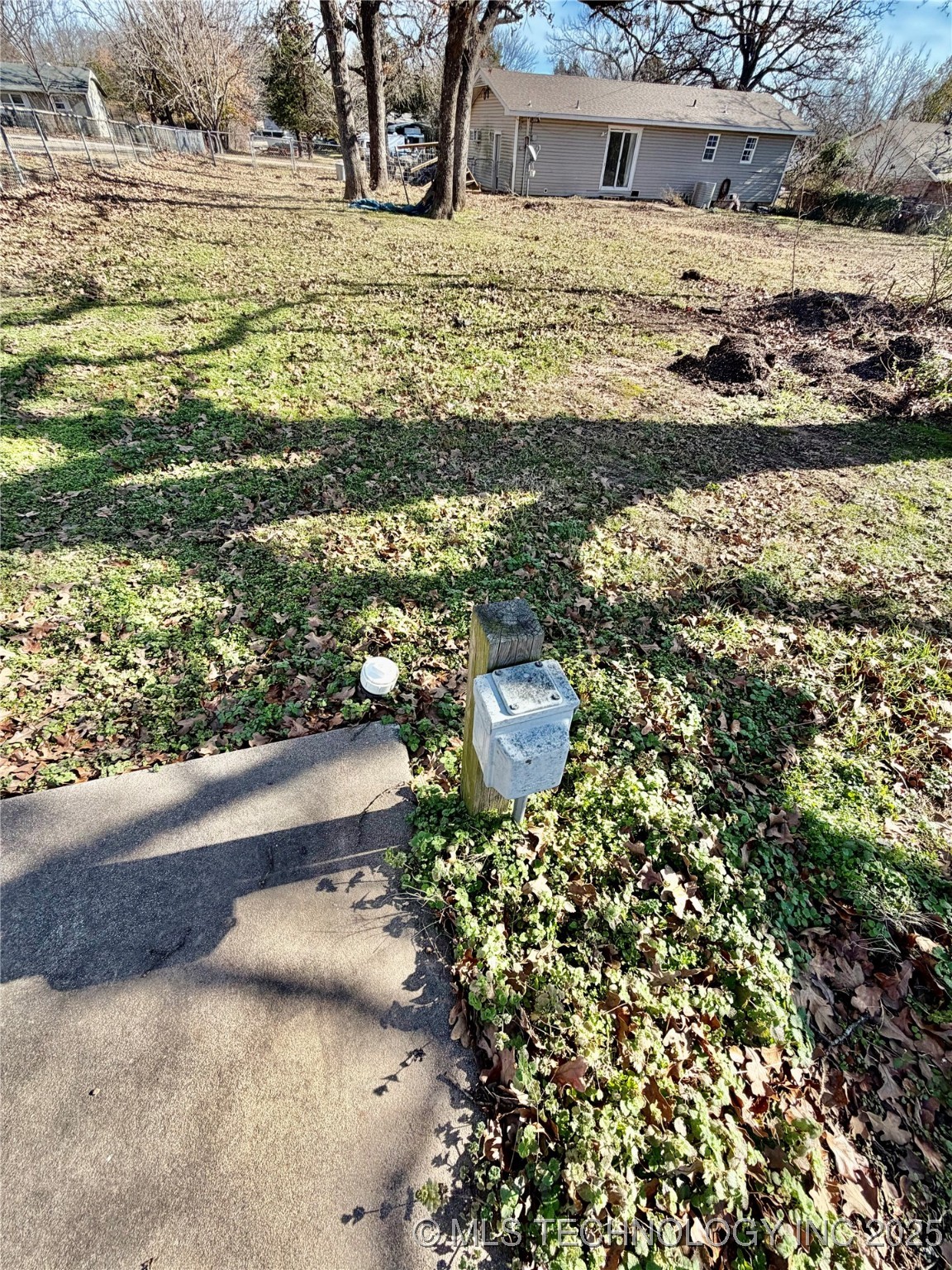 1004 S D And H Street Cleveland OK 74020