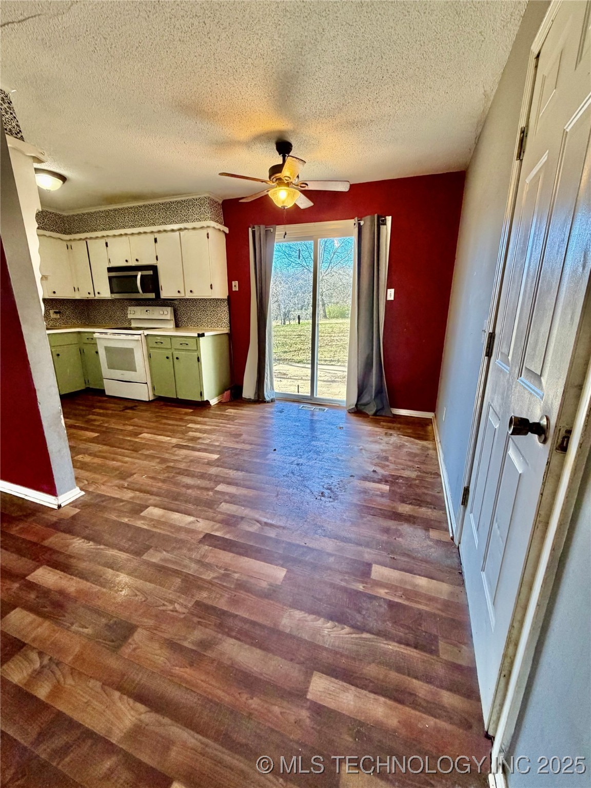 1004 S D And H Street Cleveland OK 74020