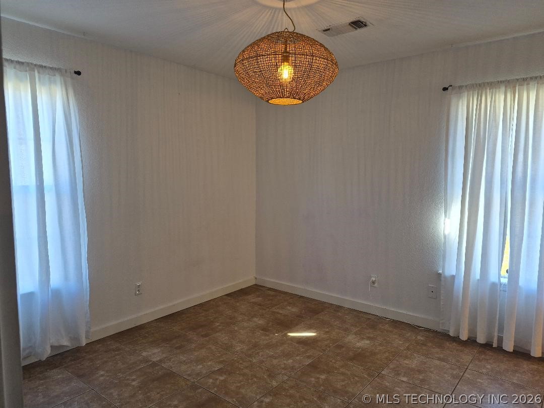 608 Pine Street Henryetta OK 74437