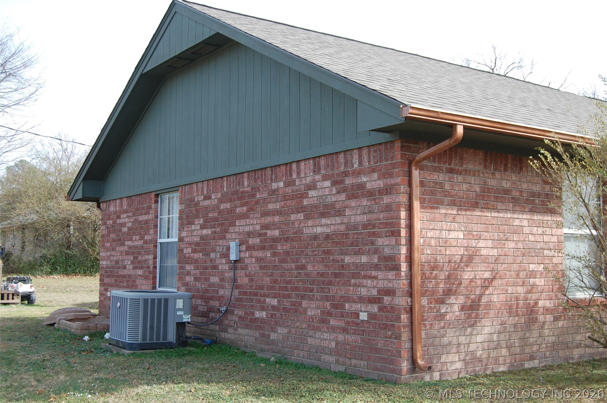 608 Pine Street Henryetta OK 74437