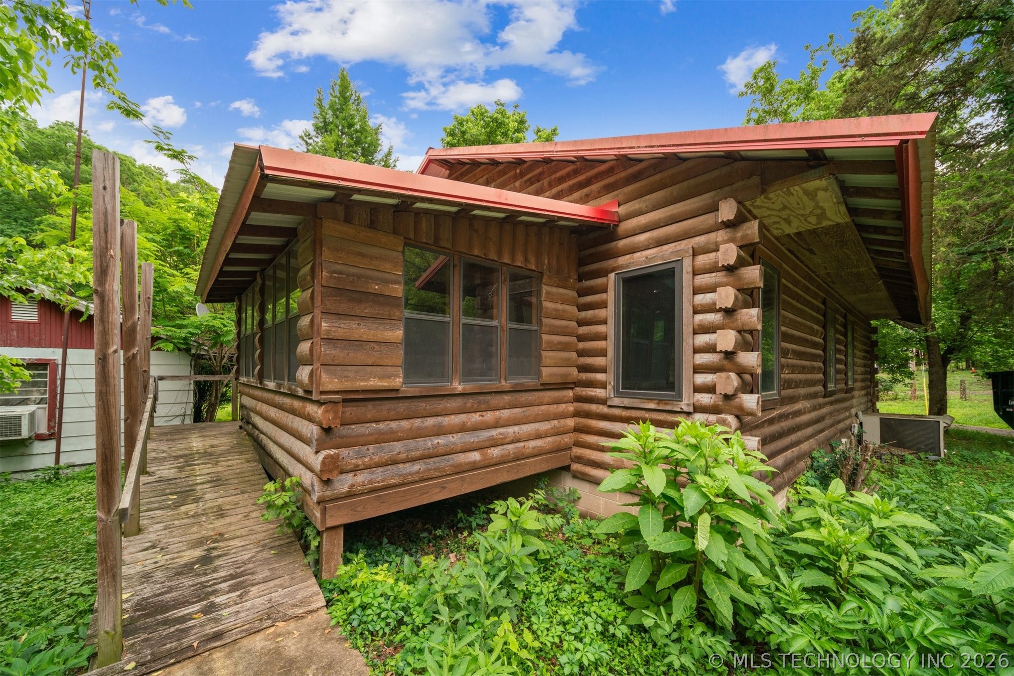 21742 E 660 Road Tahlequah OK 74464