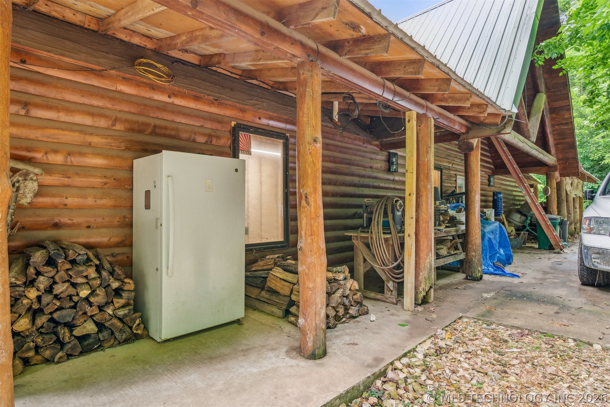 21742 E 660 Road Tahlequah OK 74464