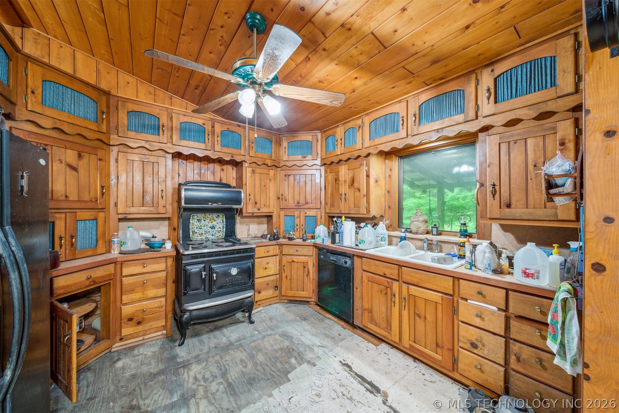 21742 E 660 Road Tahlequah OK 74464