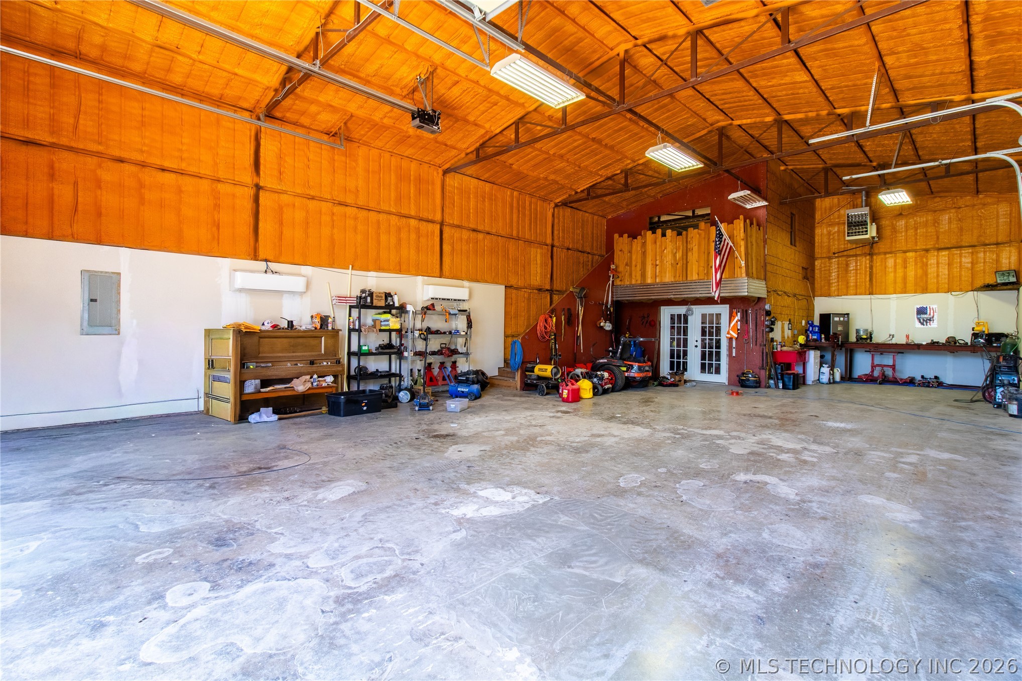 21651 N County Road 3384 Stratford OK 74872
