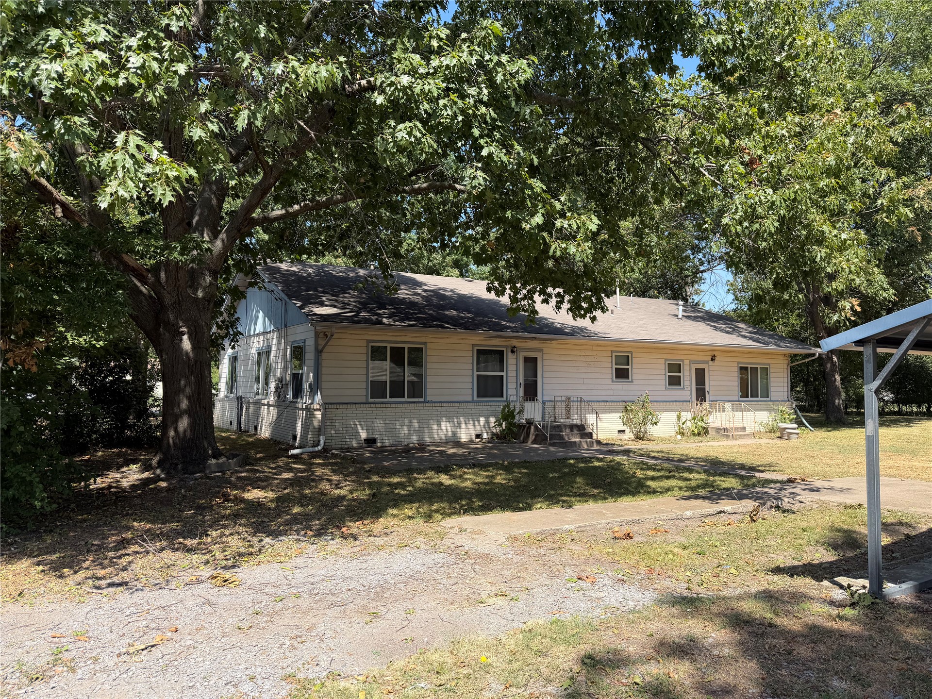 911 S Mcquarrie Avenue Wagoner OK 74467