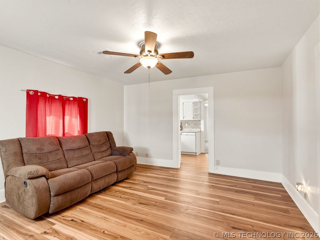 128 W Tahlequah Sulphur OK 73086