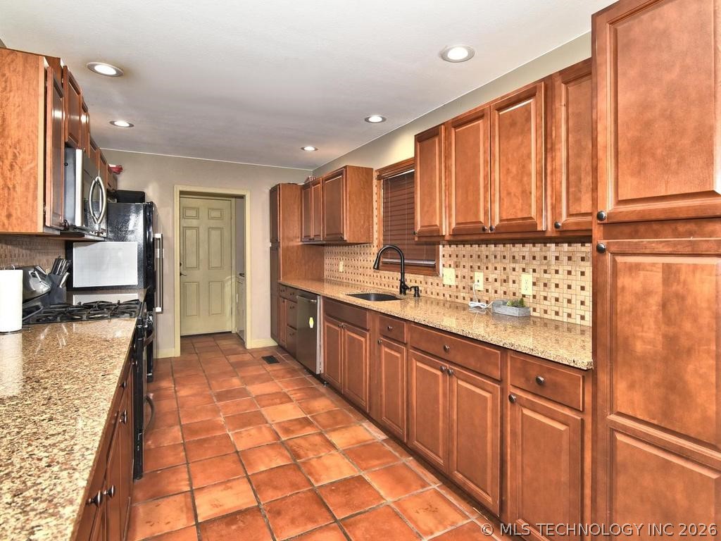 21911 W 12th Street Sand Springs OK 74063