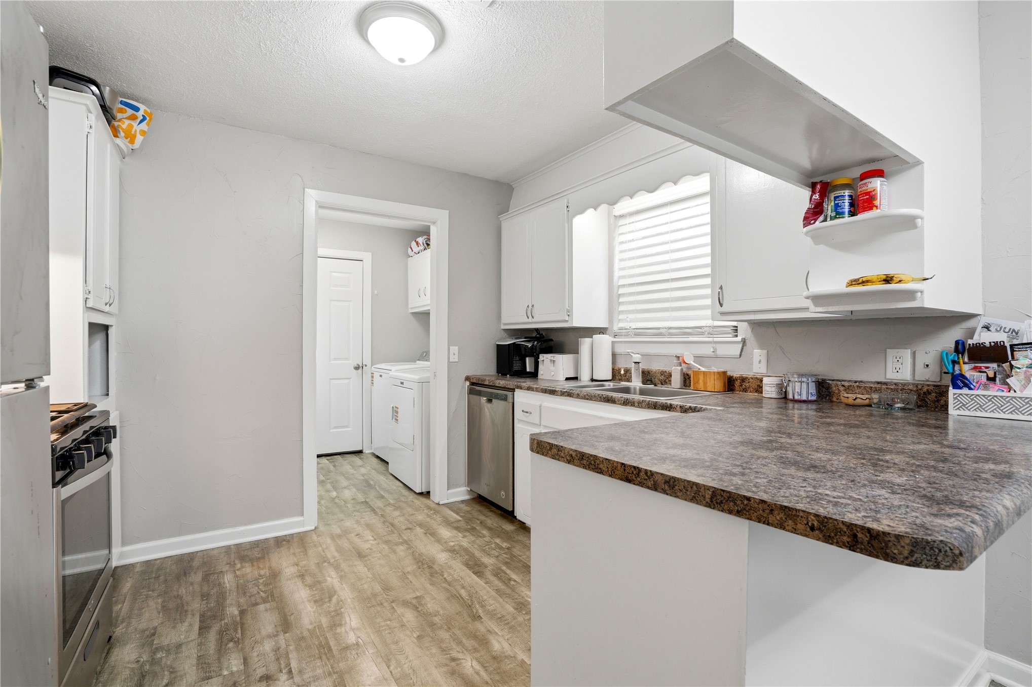 1502 N 3rd Avenue Warner OK 74469