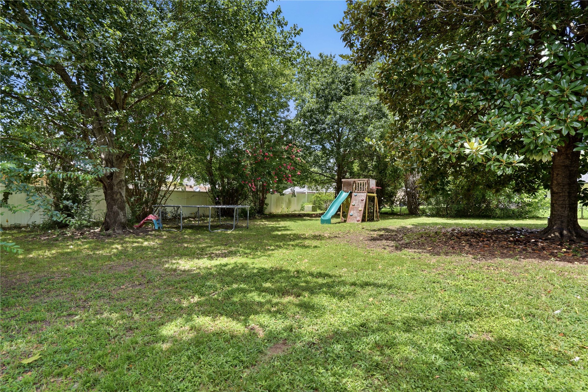 1502 N 3rd Avenue Warner OK 74469