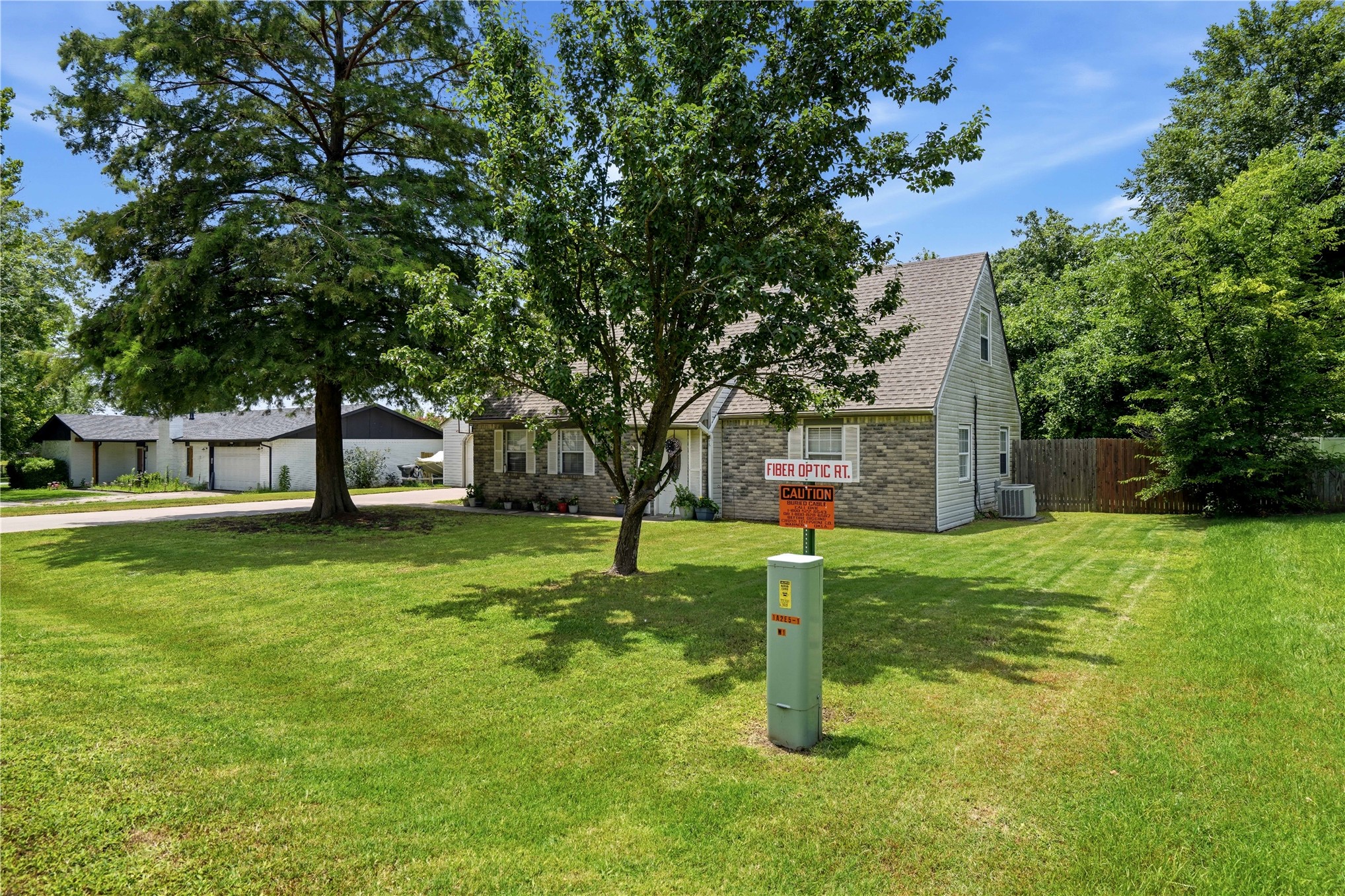 1502 N 3rd Avenue Warner OK 74469