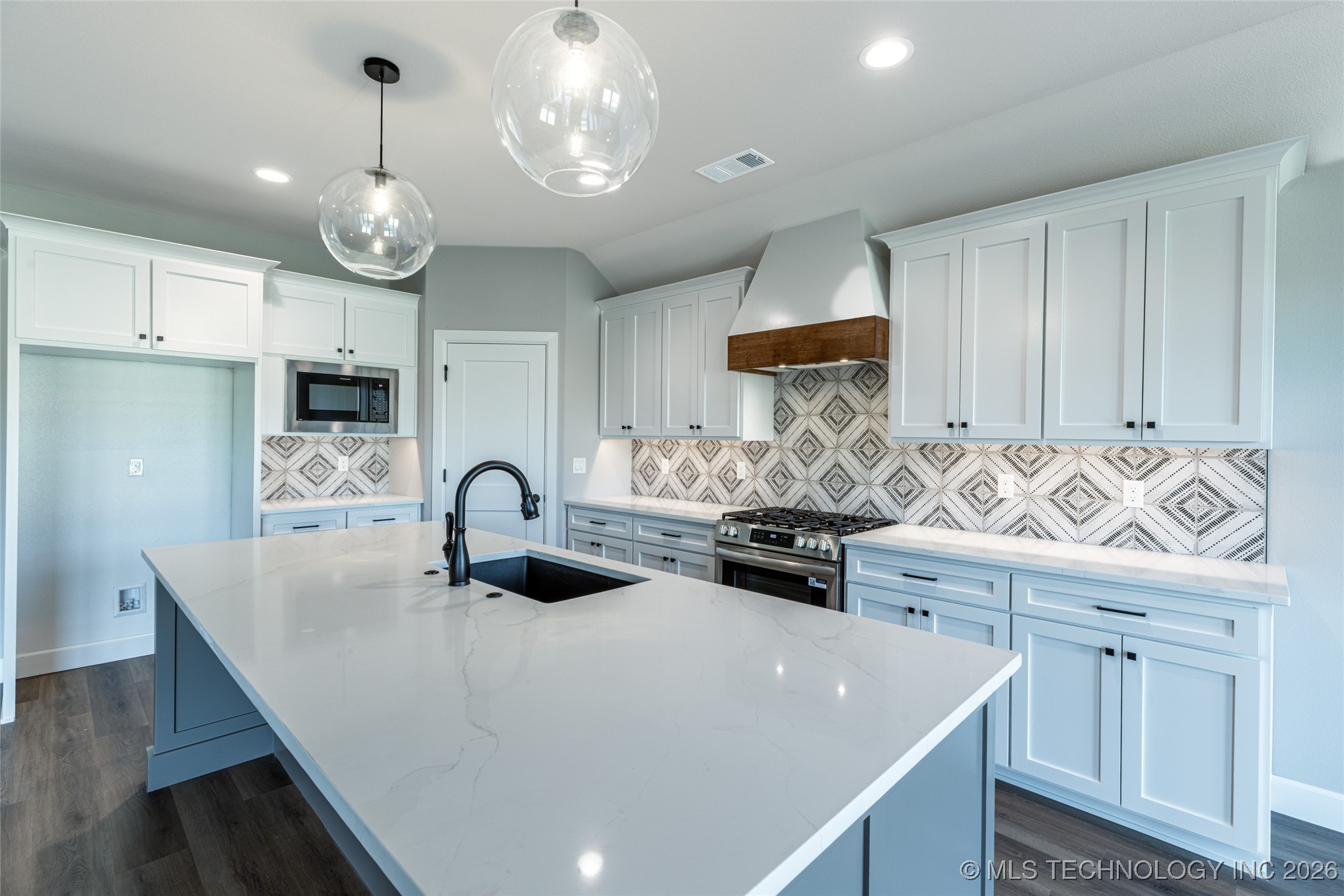 27909 E 107th Street S Coweta OK 74429