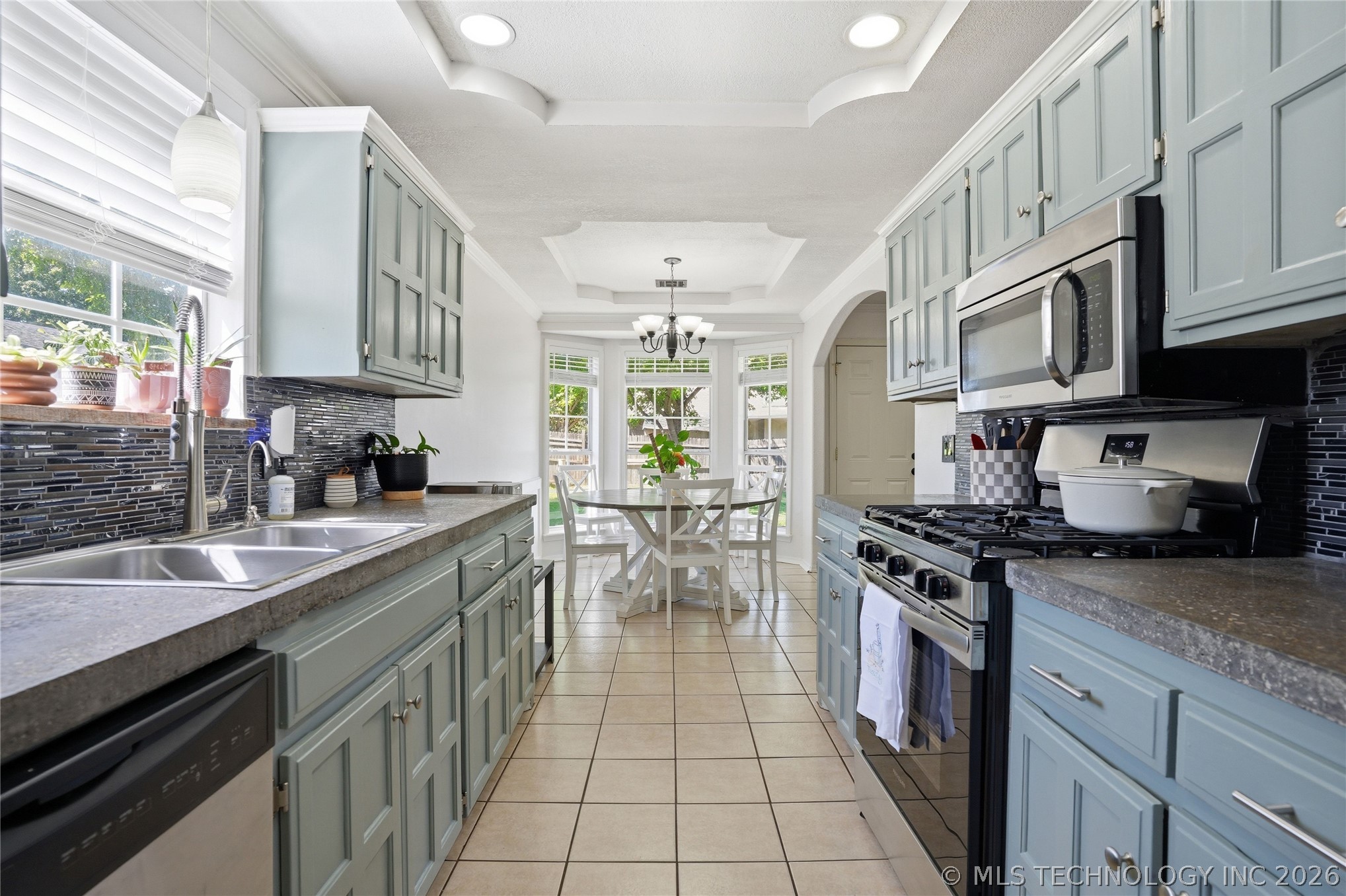 1318 W Hot Springs Street Broken Arrow OK 74011