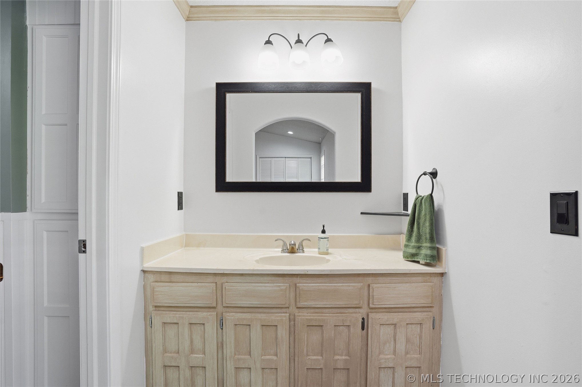 1318 W Hot Springs Street Broken Arrow OK 74011