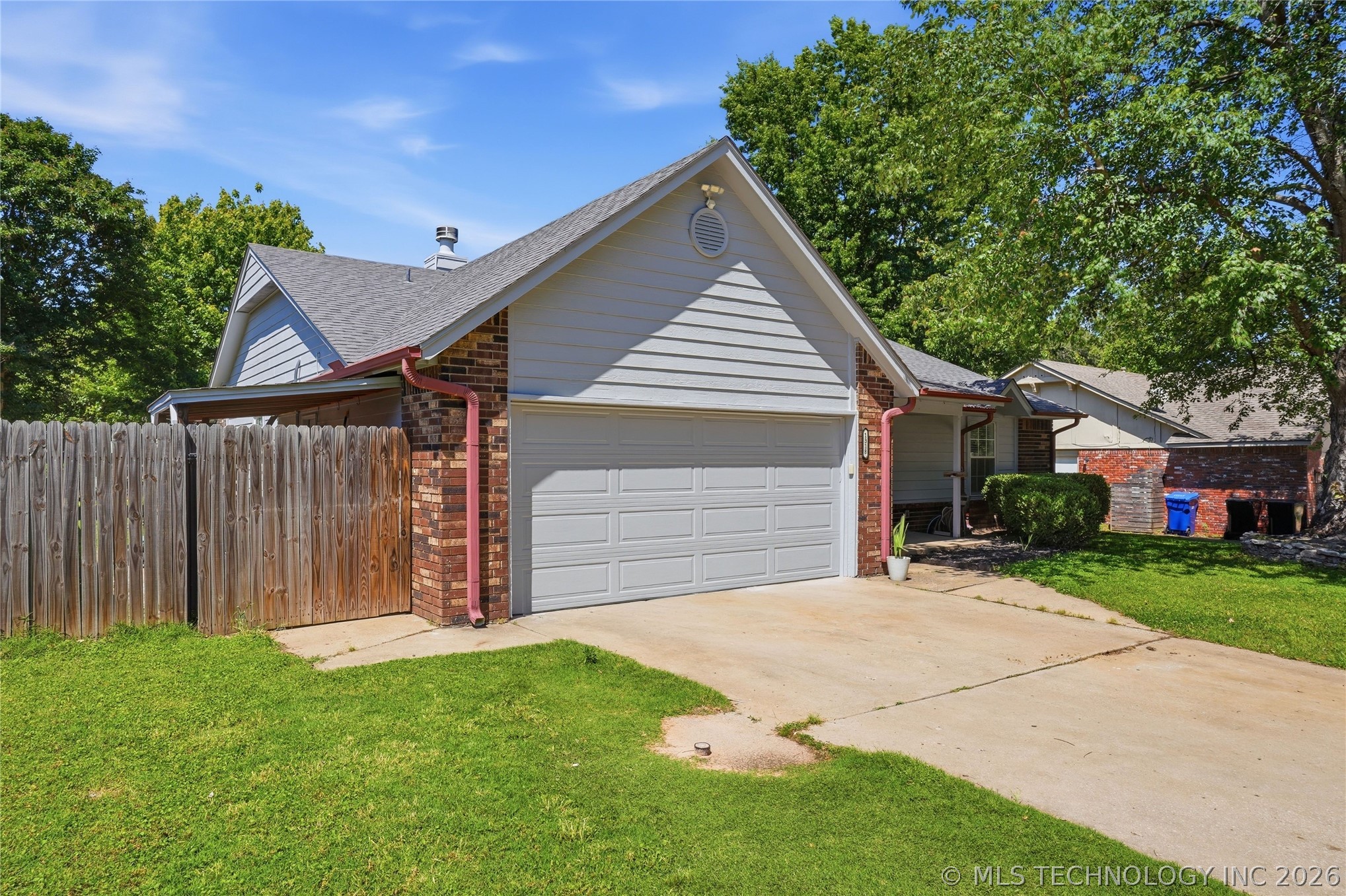 1318 W Hot Springs Street Broken Arrow OK 74011