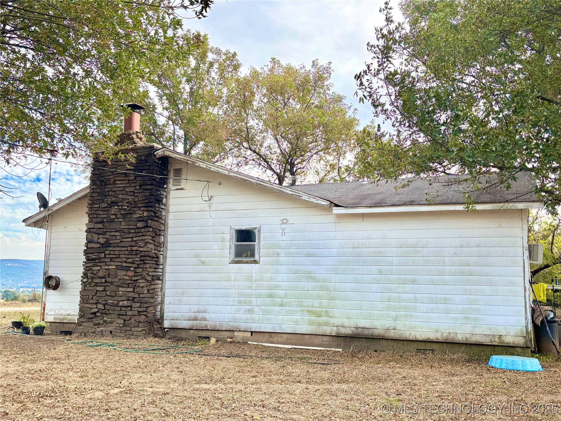 31651 W County Road 1240 Quinton OK 74561