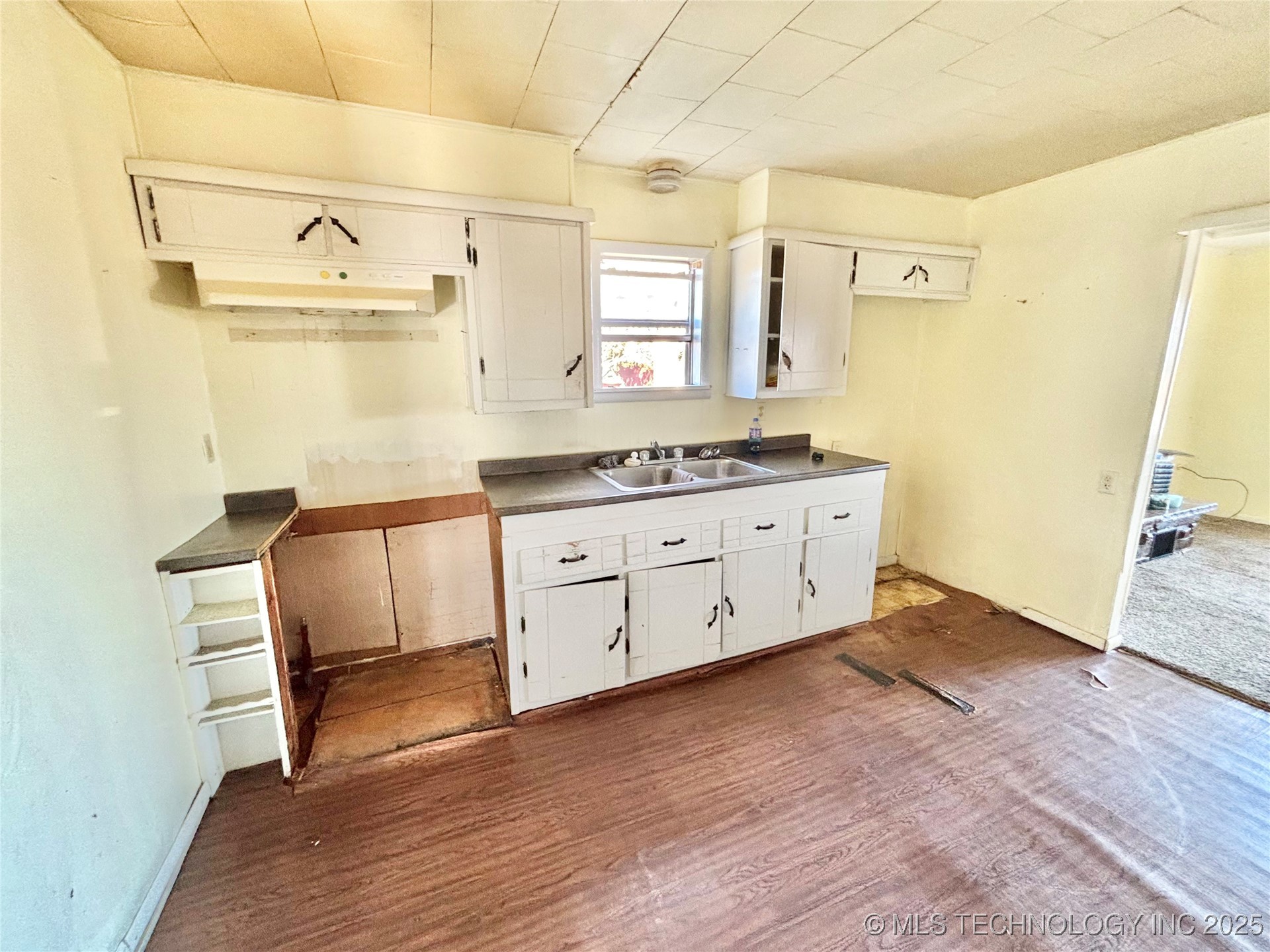 31651 W County Road 1240 Quinton OK 74561