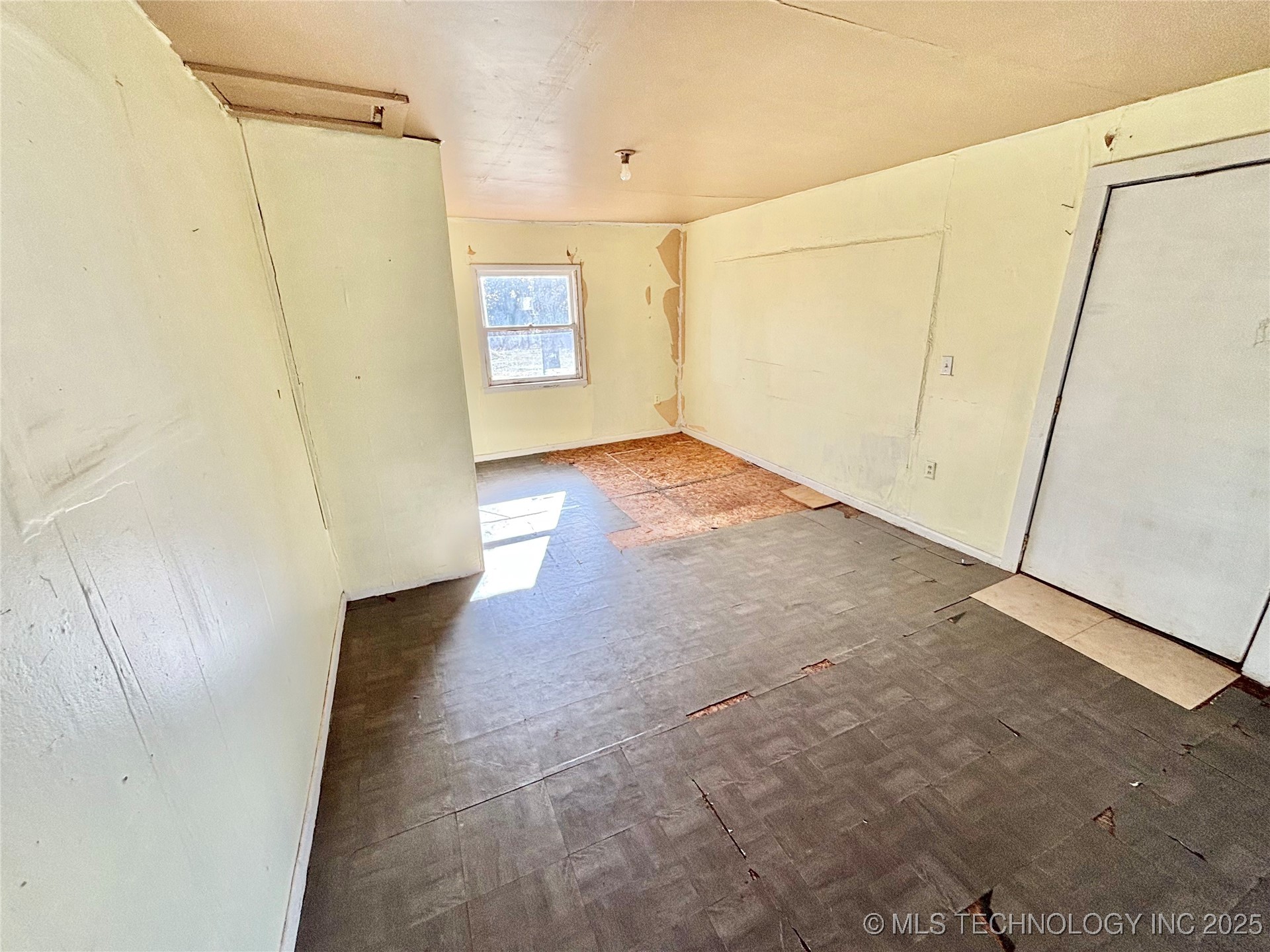31651 W County Road 1240 Quinton OK 74561